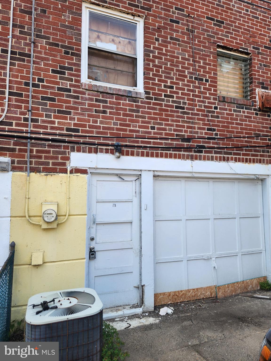 Opportunity awaits at 8617 Gillespie Street in Philadelphia's Holmesburg neighborhood. This shell with garage offers a blank canvas for investors, developers, and ambitious renovators seeking their next project. With good square footage spread across three levels, the property presents numerous possibilities for a complete transformation.

Whether you're looking to renovate and resell, create a long-term rental, or add to your investment portfolio, this property offers exceptional upside potential.

Conveniently located near shopping, transportation, parks, and major commuter routes, 8617 Gillespie is ready for its next chapter. Property is being sold as-is under ACT 135 Conservatorship. Cash or renovation financing recommended. Daytime Showings Only.