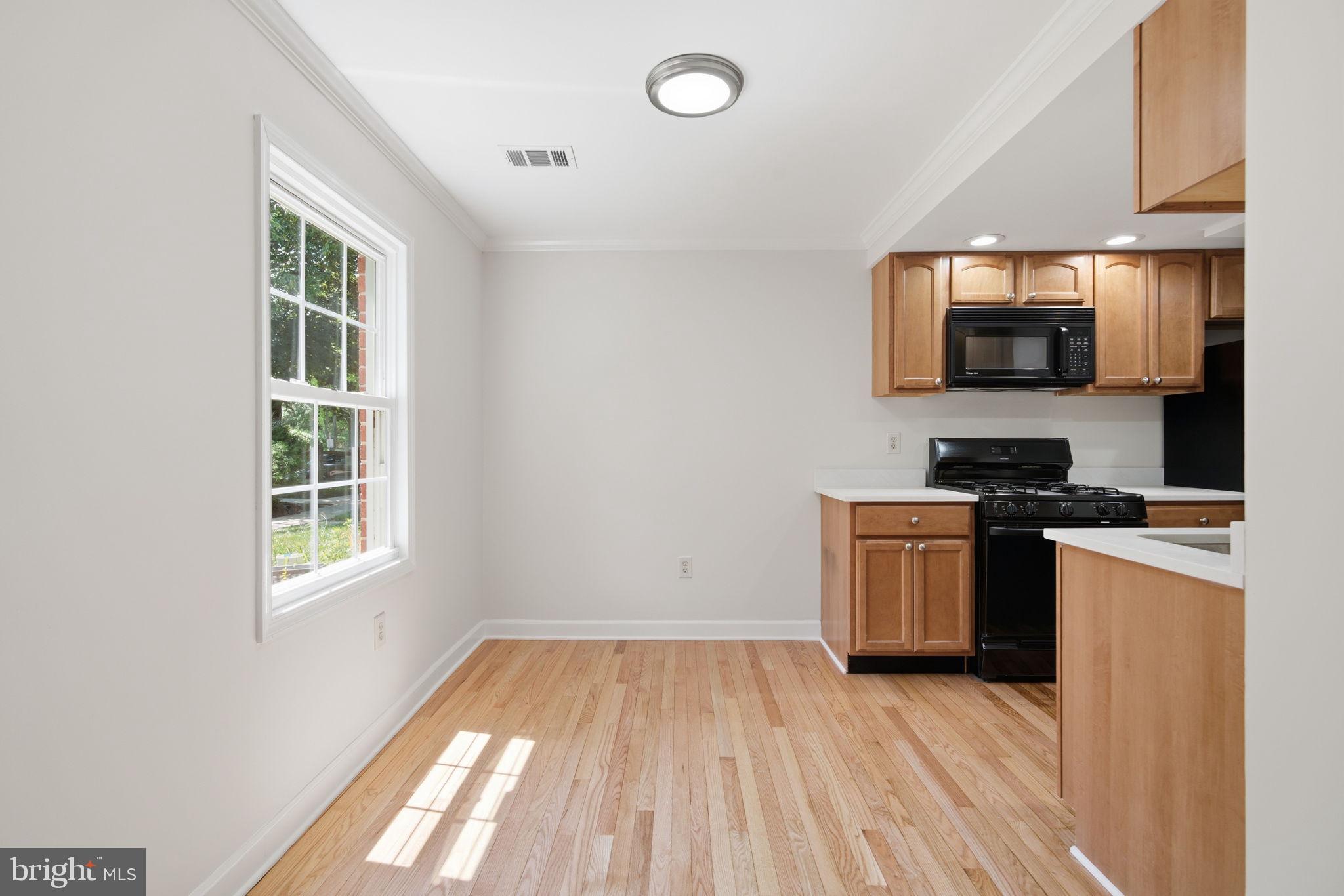 VILLAGE OF LONG REACH - Residential