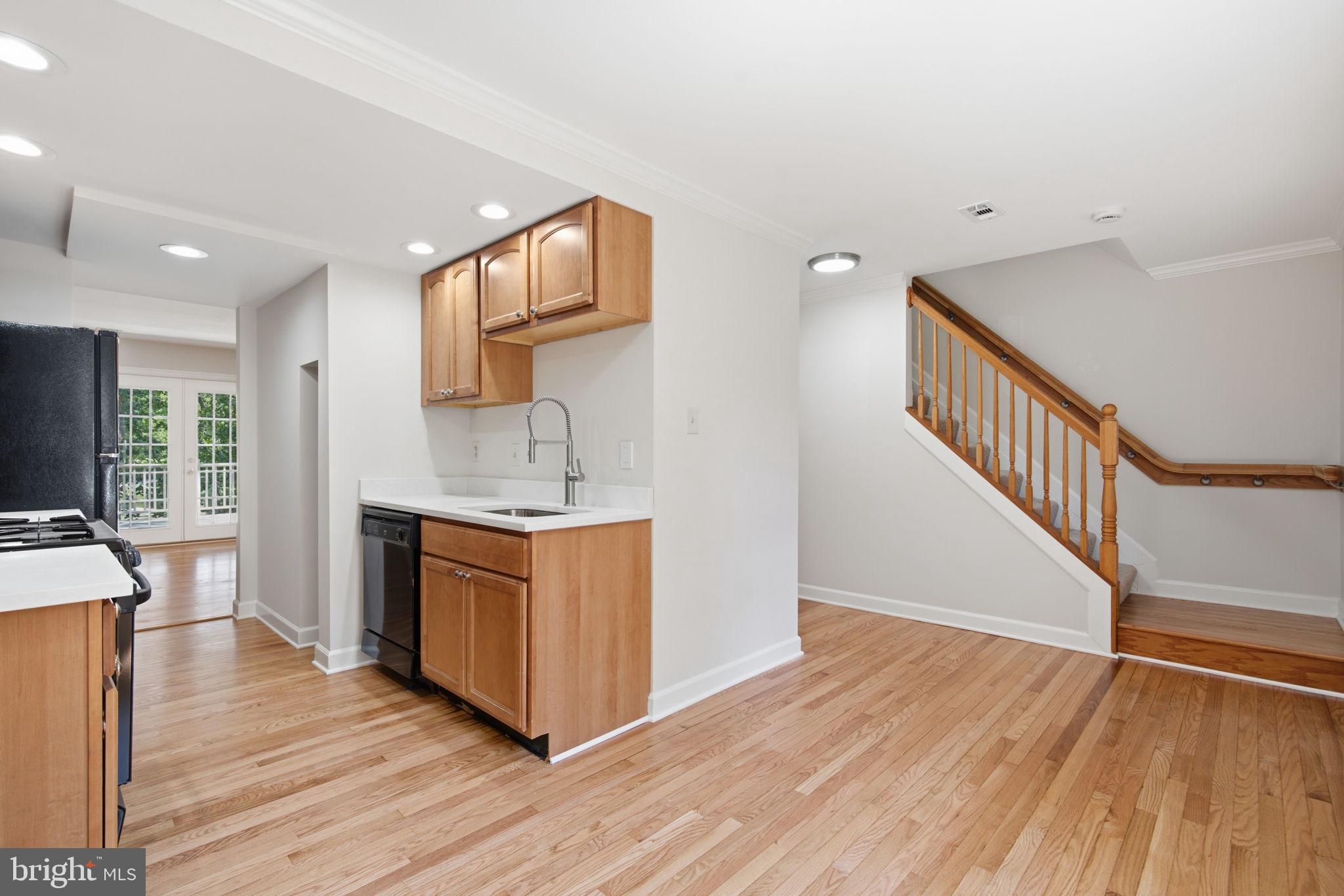 VILLAGE OF LONG REACH - Residential