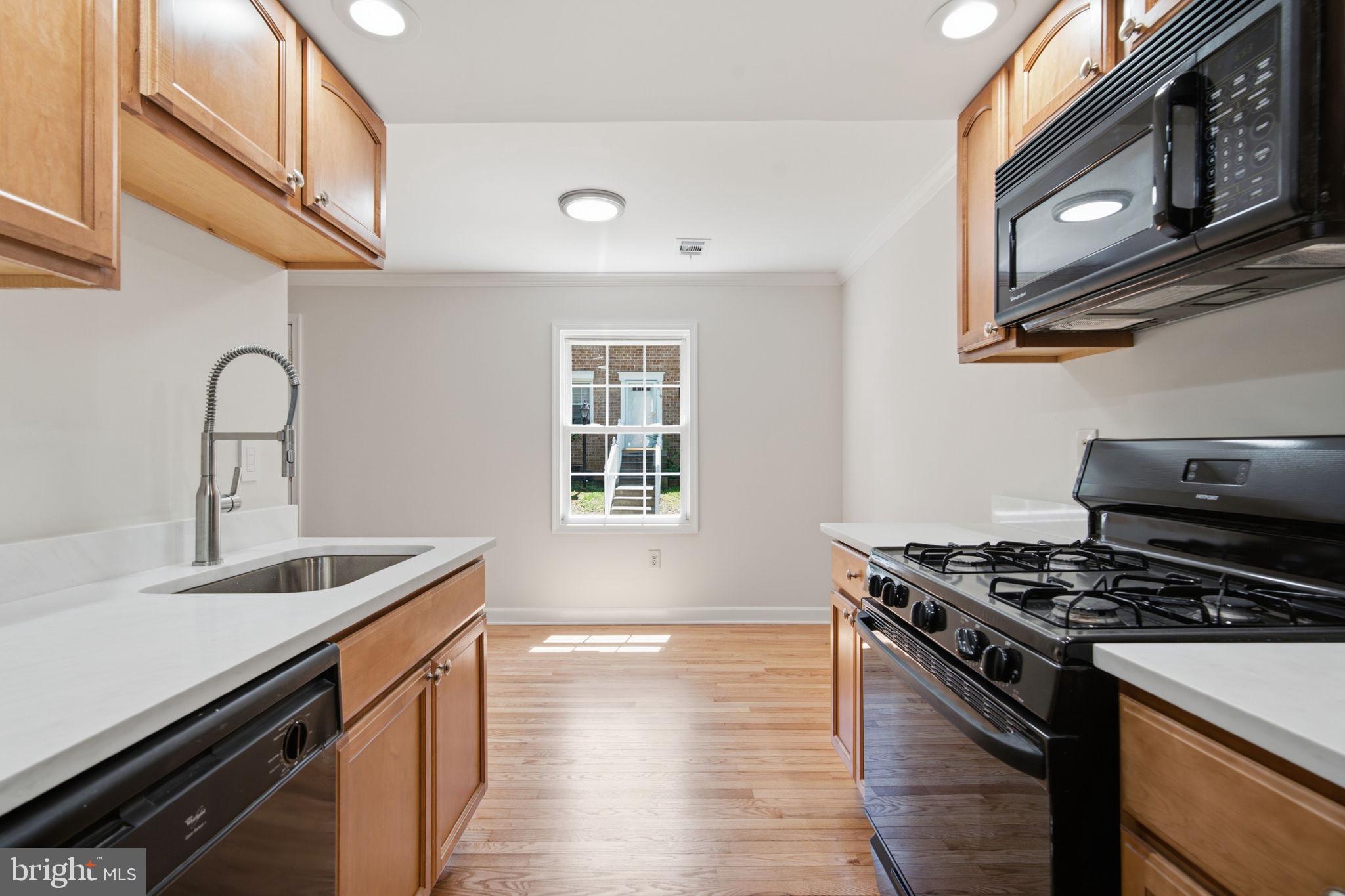 VILLAGE OF LONG REACH - Residential