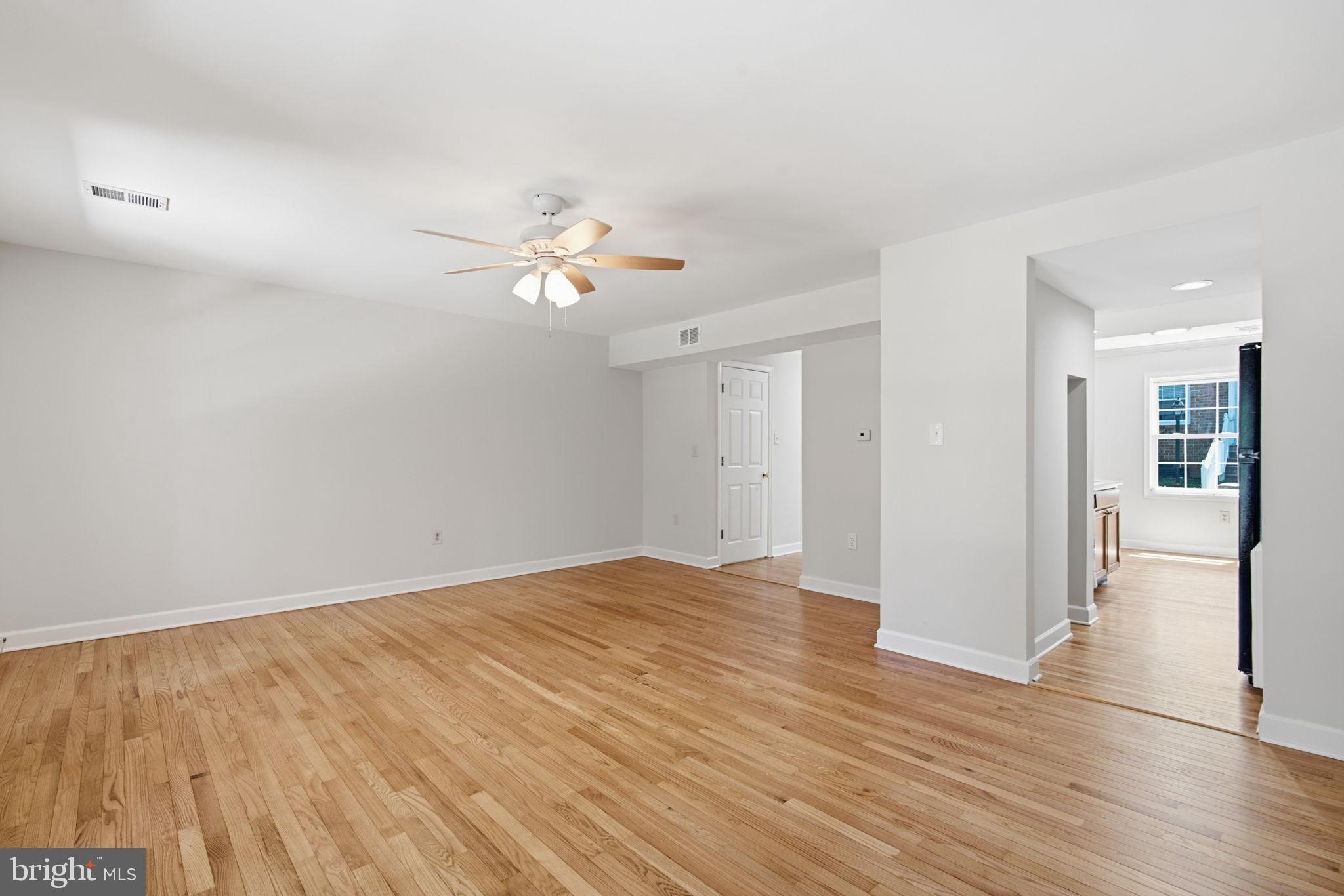 VILLAGE OF LONG REACH - Residential