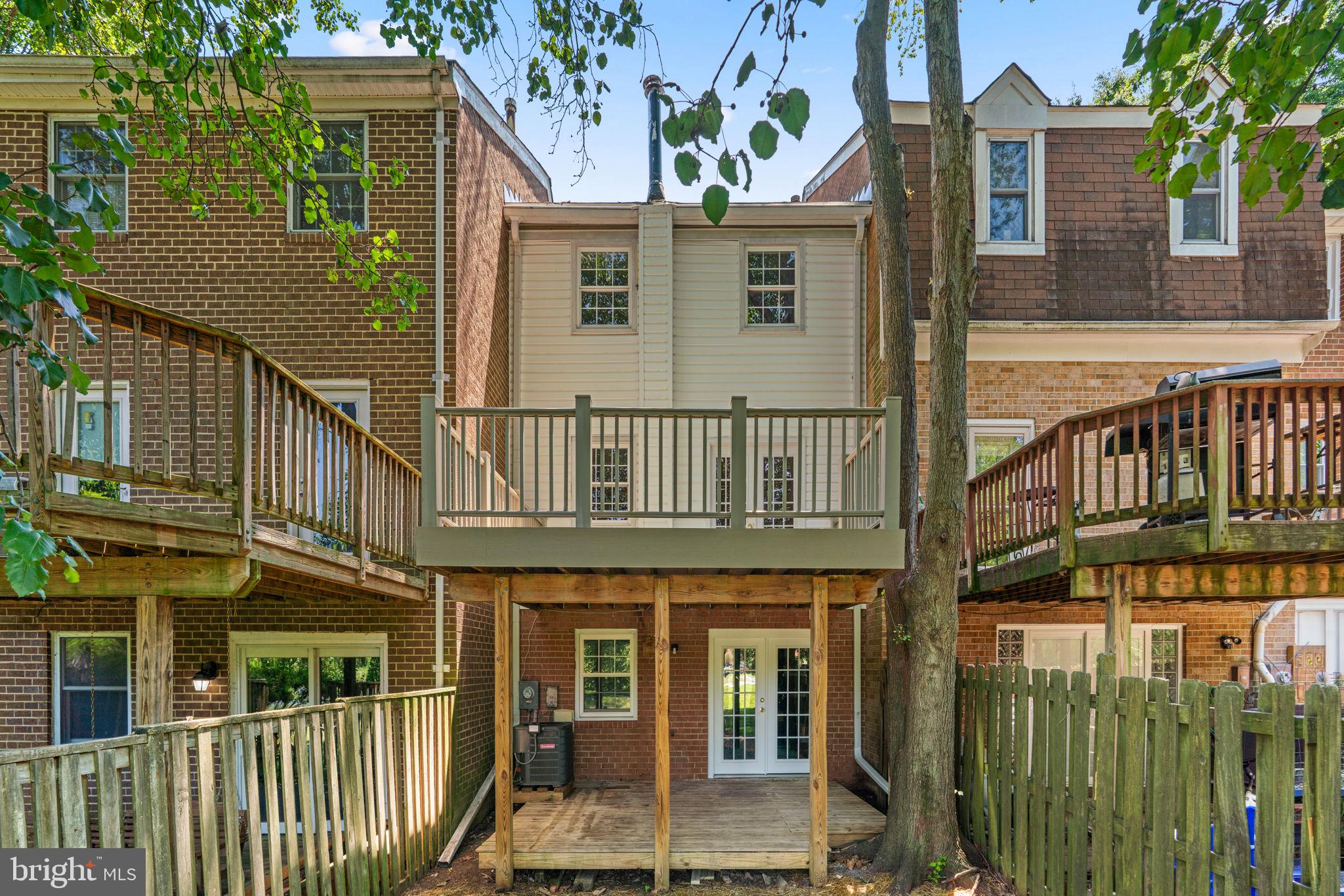 VILLAGE OF LONG REACH - Residential