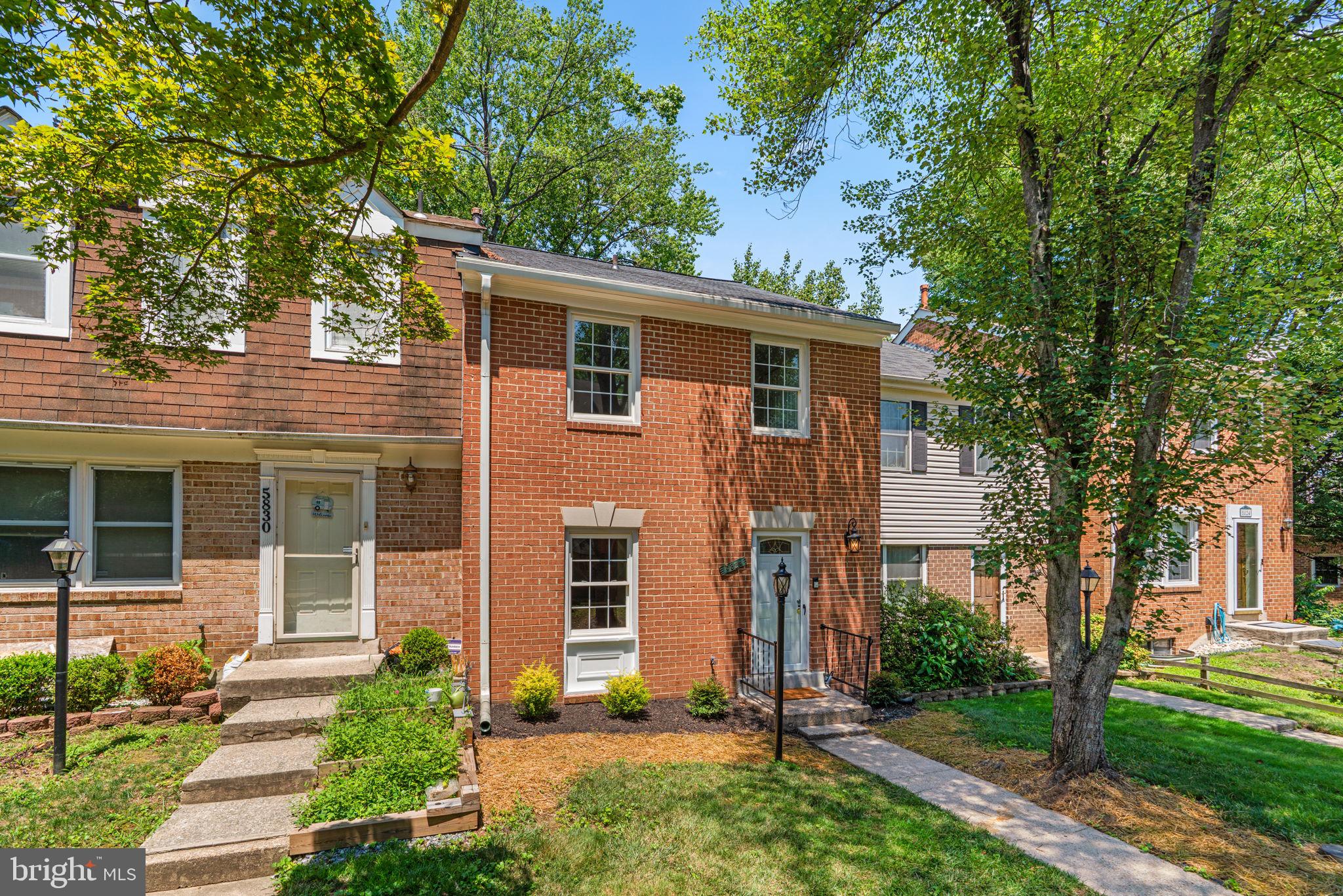 VILLAGE OF LONG REACH - Residential