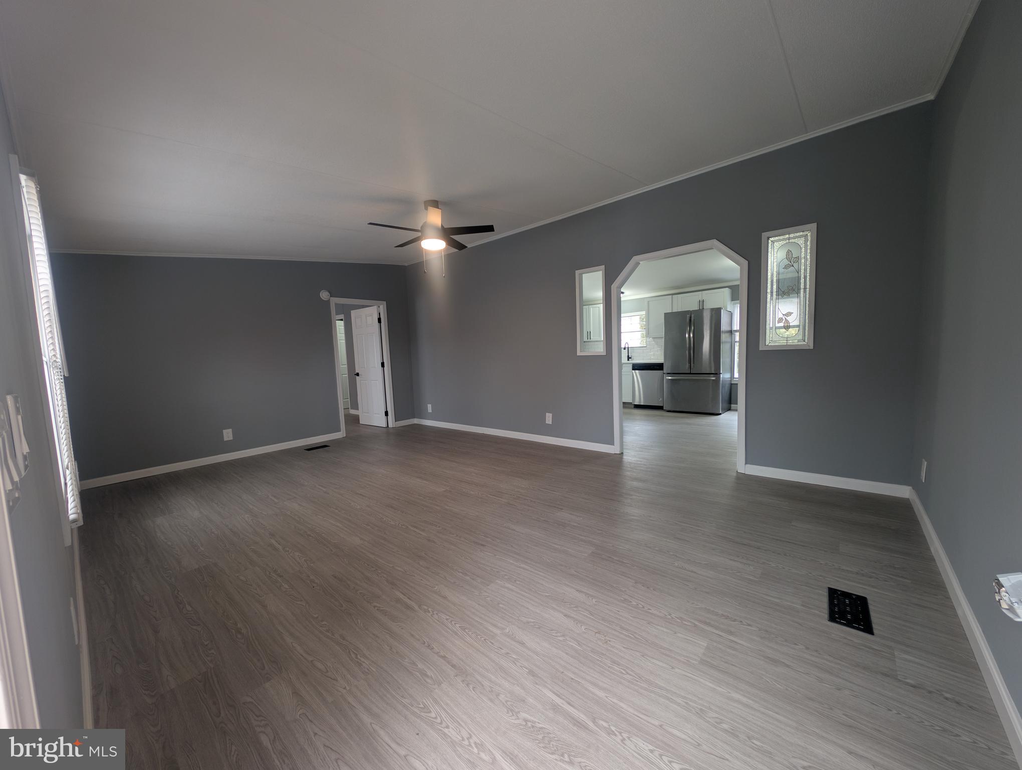 BUSH RIVER MANOR - Residential