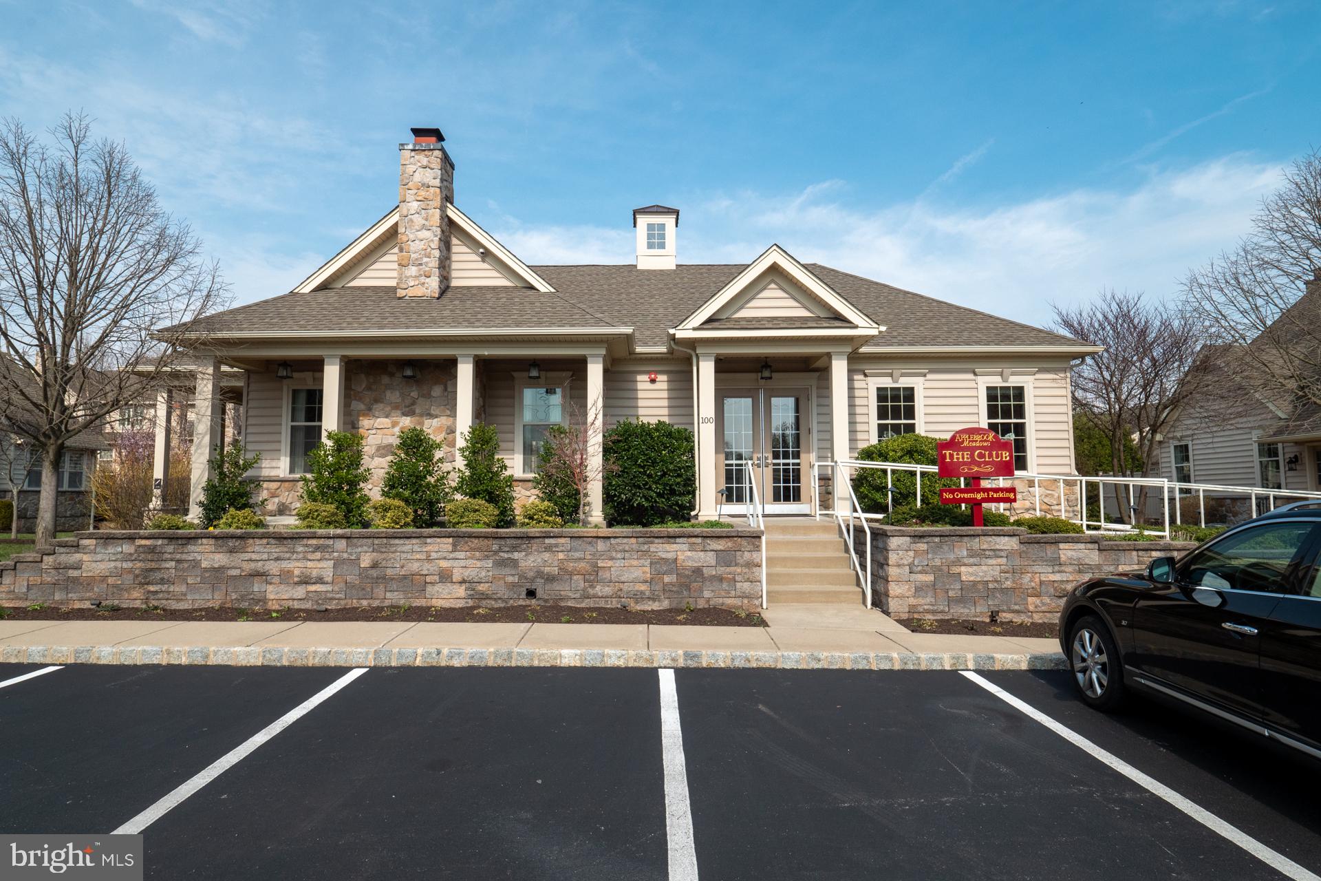 APPLEBROOK MEADOWS - Residential