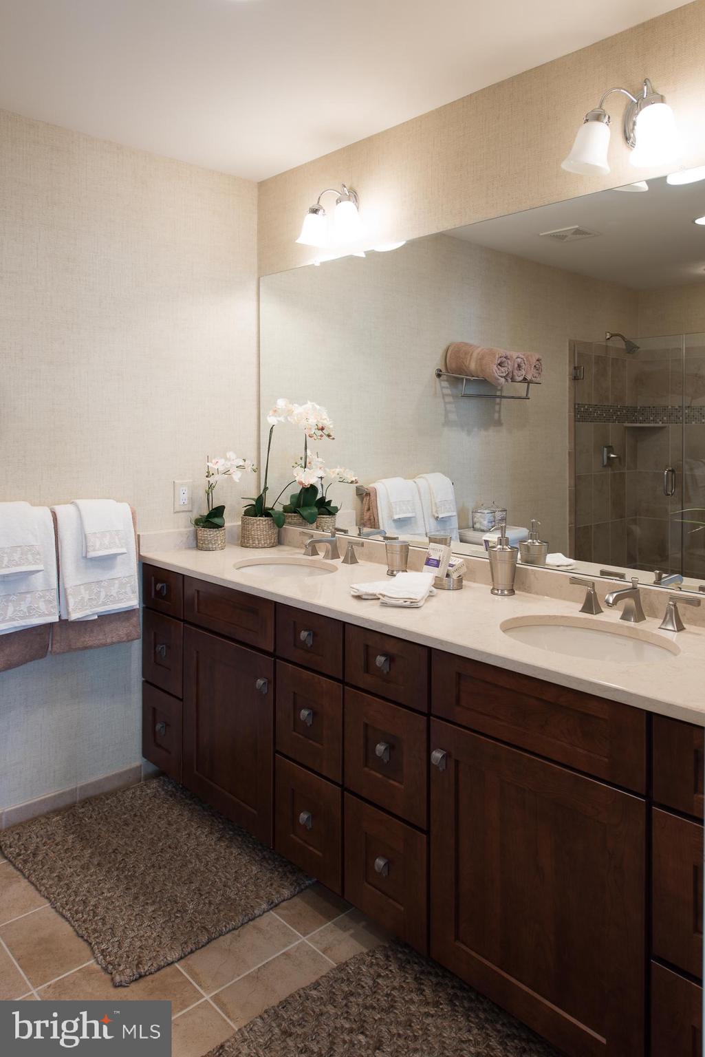 APPLEBROOK MEADOWS - Residential