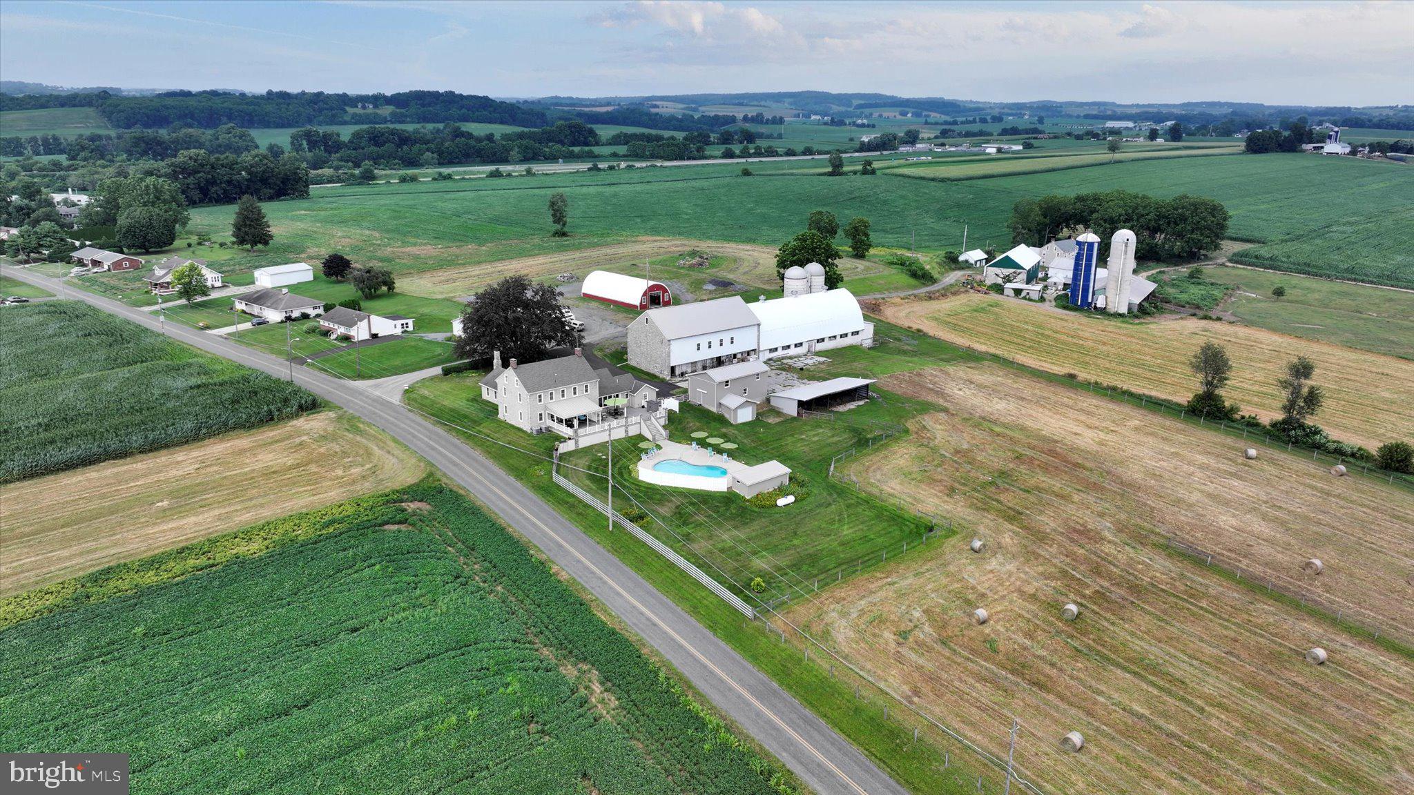 KUTZTOWN - Farm