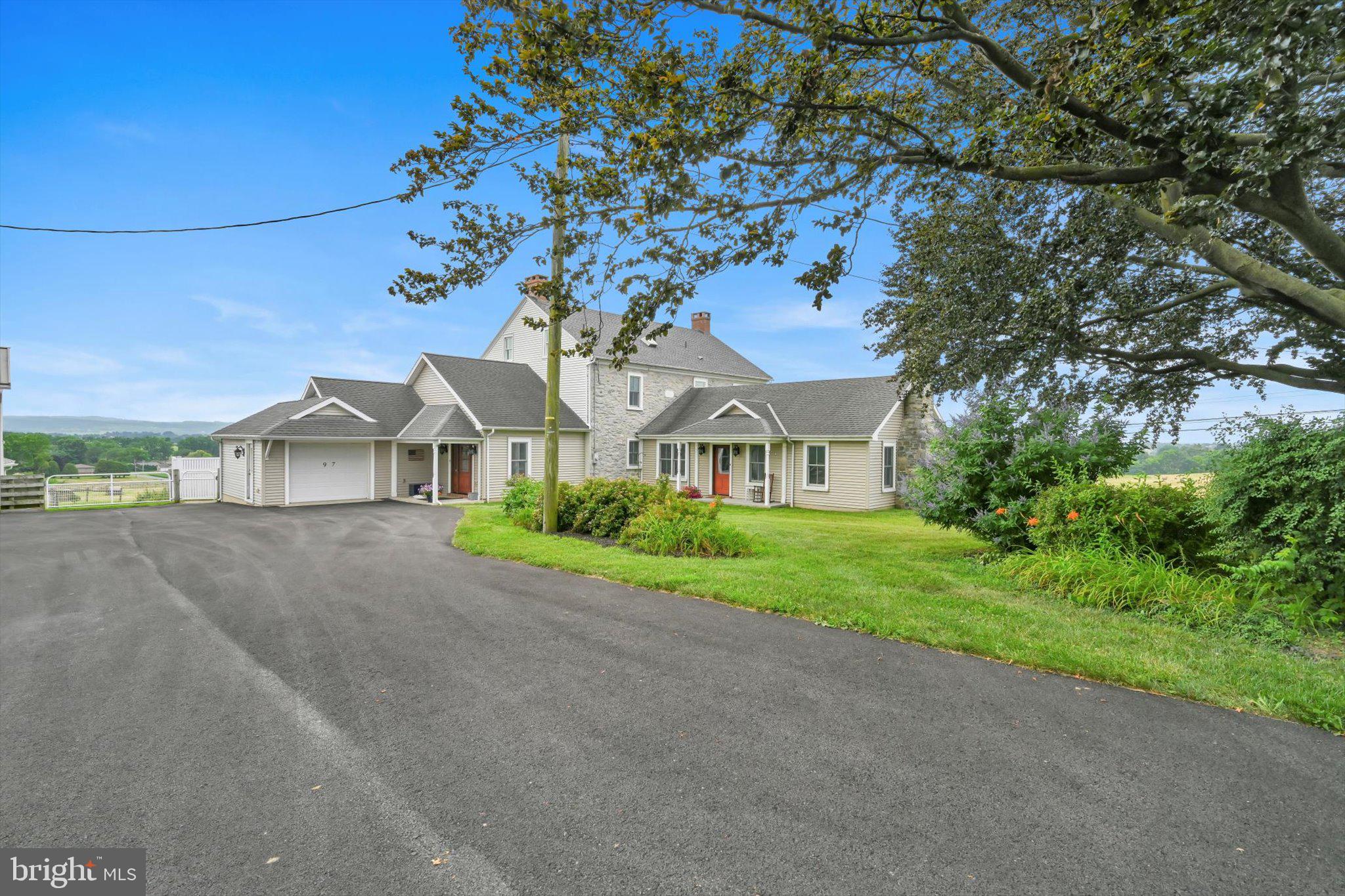 KUTZTOWN - Farm