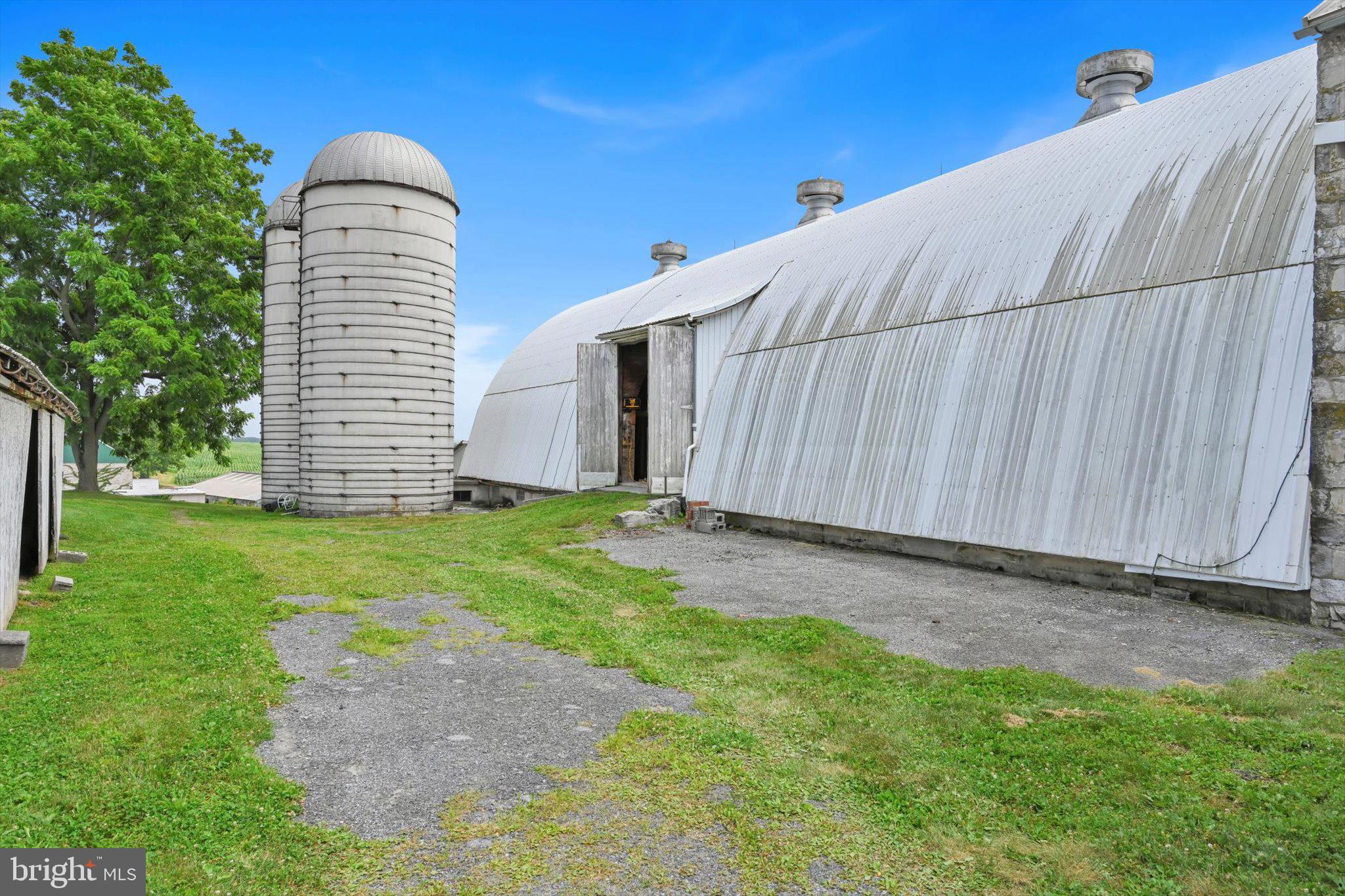 KUTZTOWN - Farm