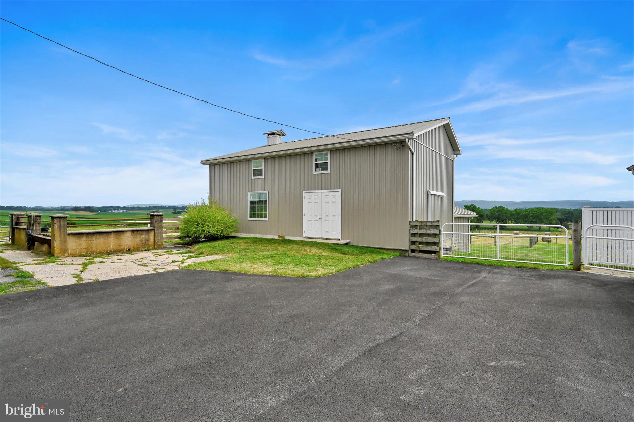 KUTZTOWN - Farm