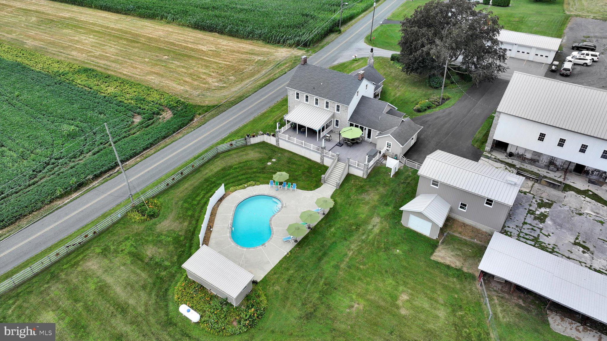 KUTZTOWN - Farm