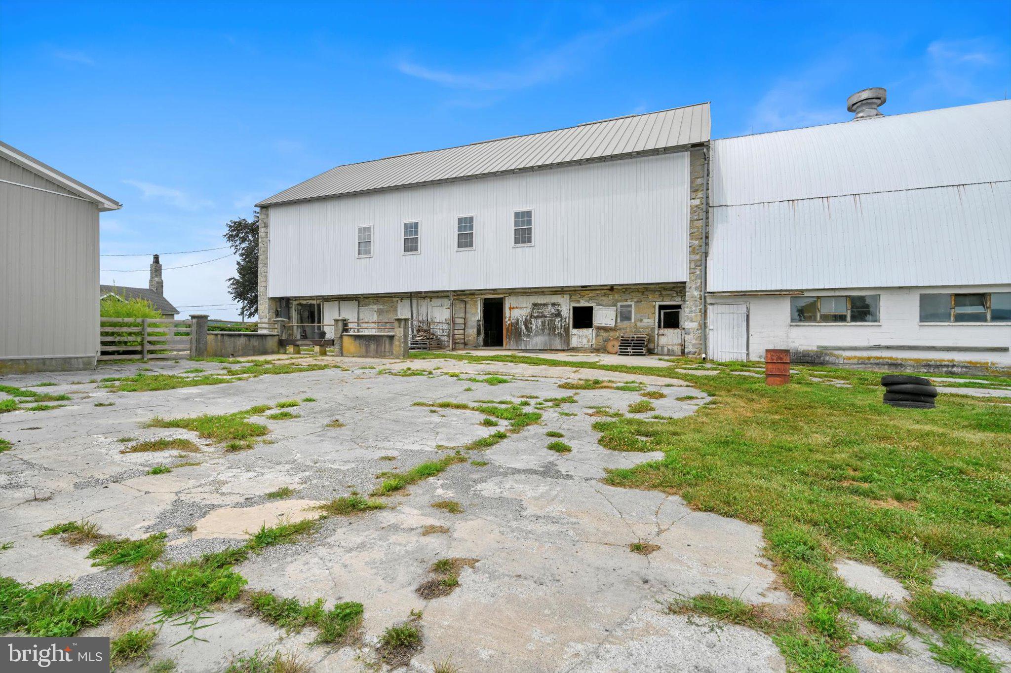 KUTZTOWN - Farm