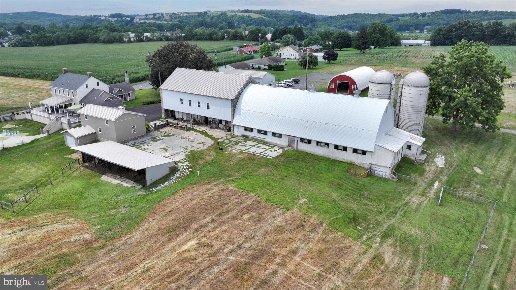 KUTZTOWN - Farm