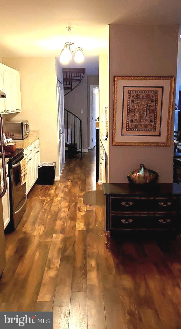 FAIRMONT - Residential Lease