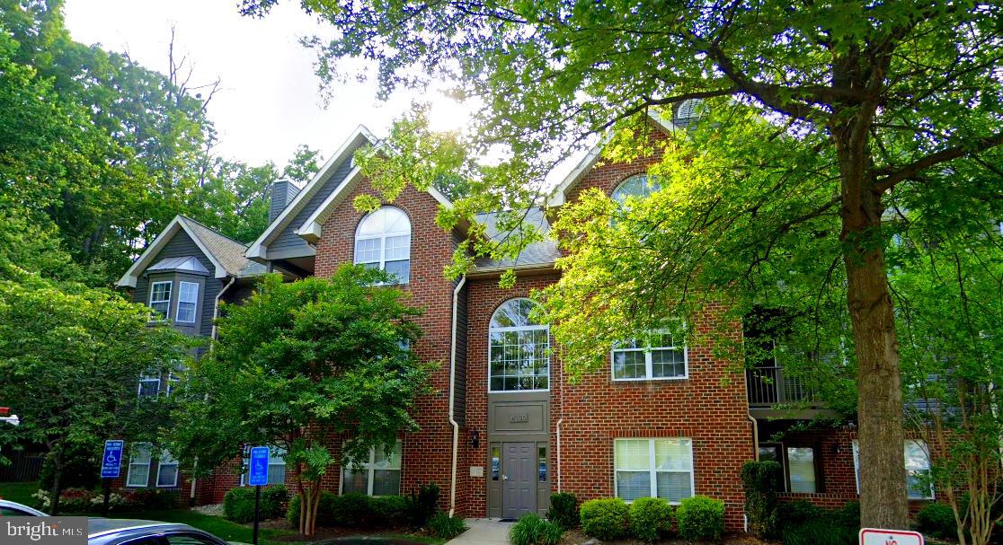 FAIRMONT - Residential Lease