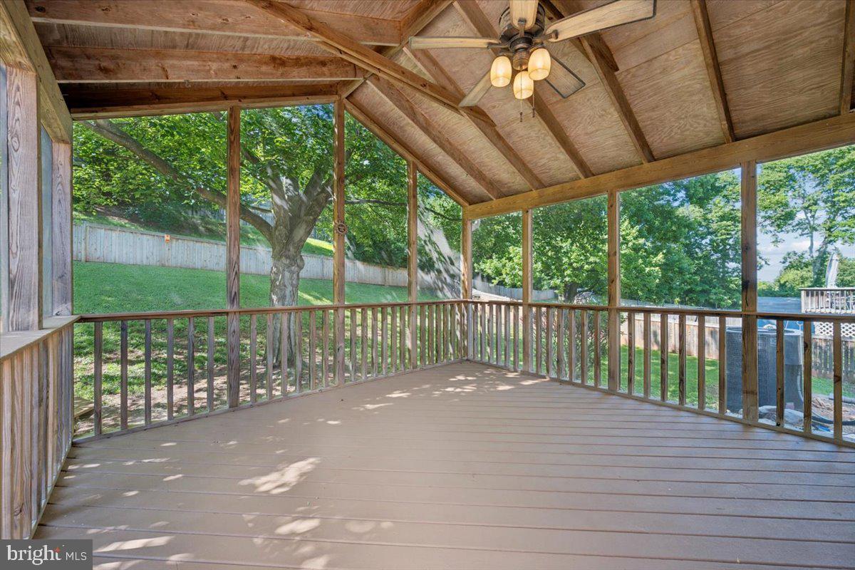 BALLENGER CREEK MEADOWS - Residential