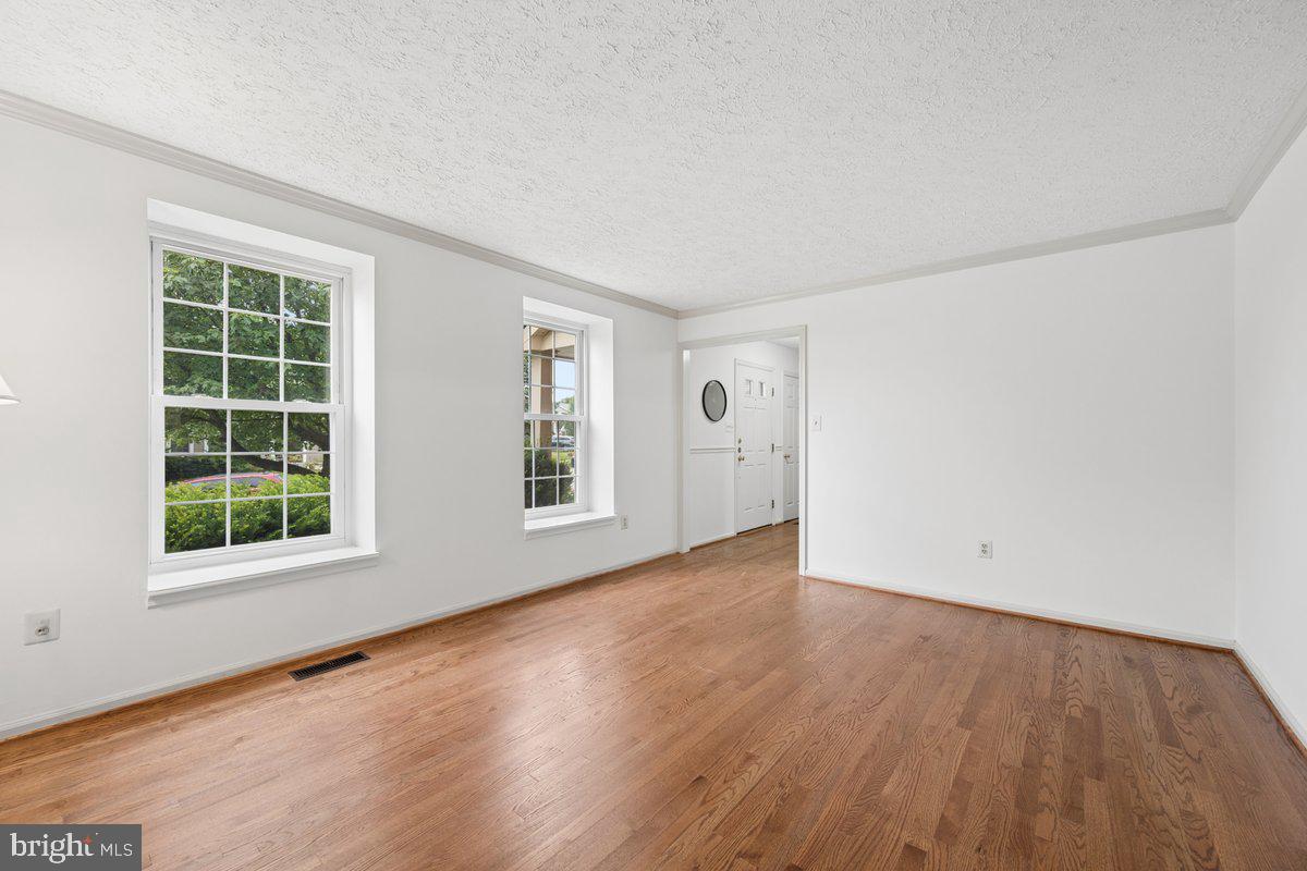 BALLENGER CREEK MEADOWS - Residential