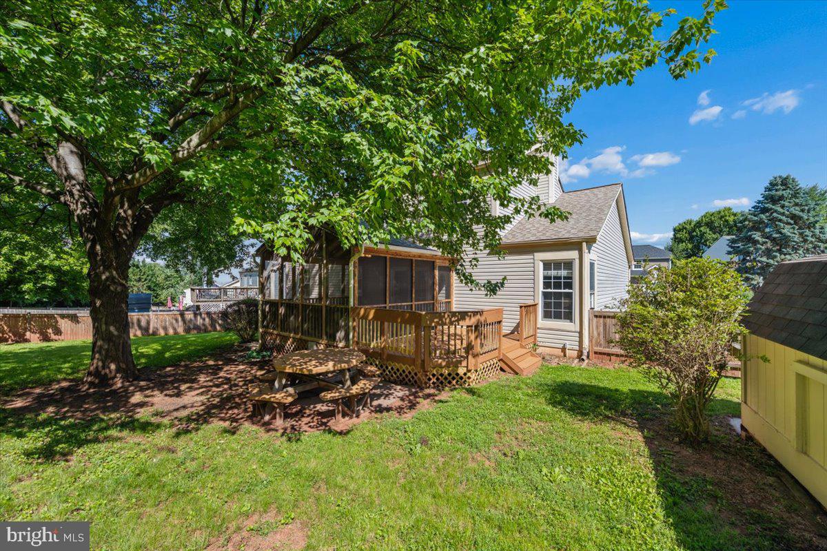 BALLENGER CREEK MEADOWS - Residential
