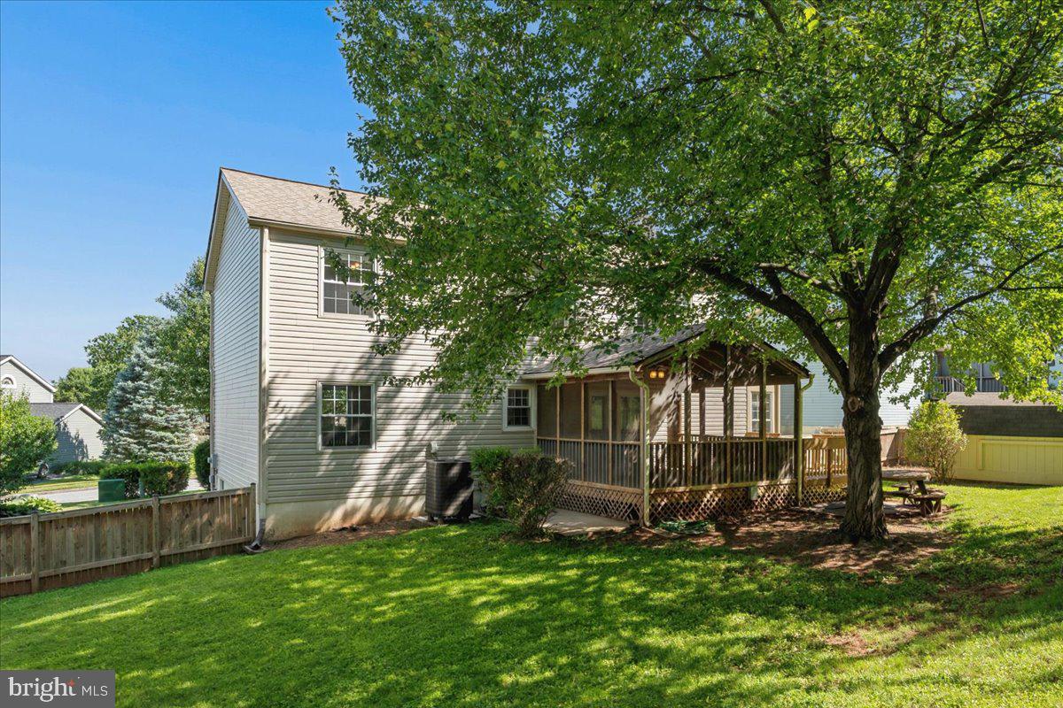 BALLENGER CREEK MEADOWS - Residential