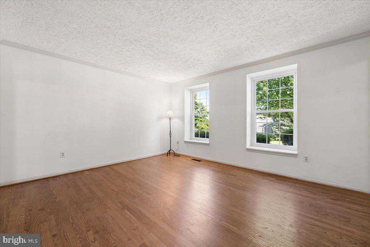 BALLENGER CREEK MEADOWS - Residential