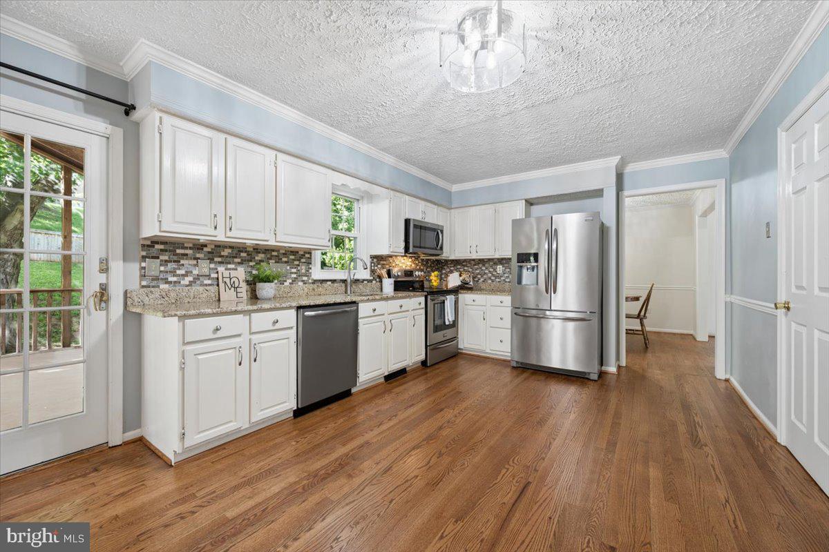 BALLENGER CREEK MEADOWS - Residential