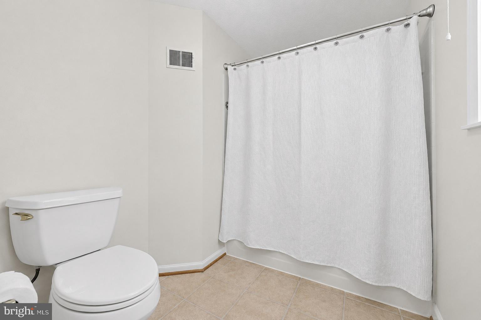 BALLENGER CREEK MEADOWS - Residential