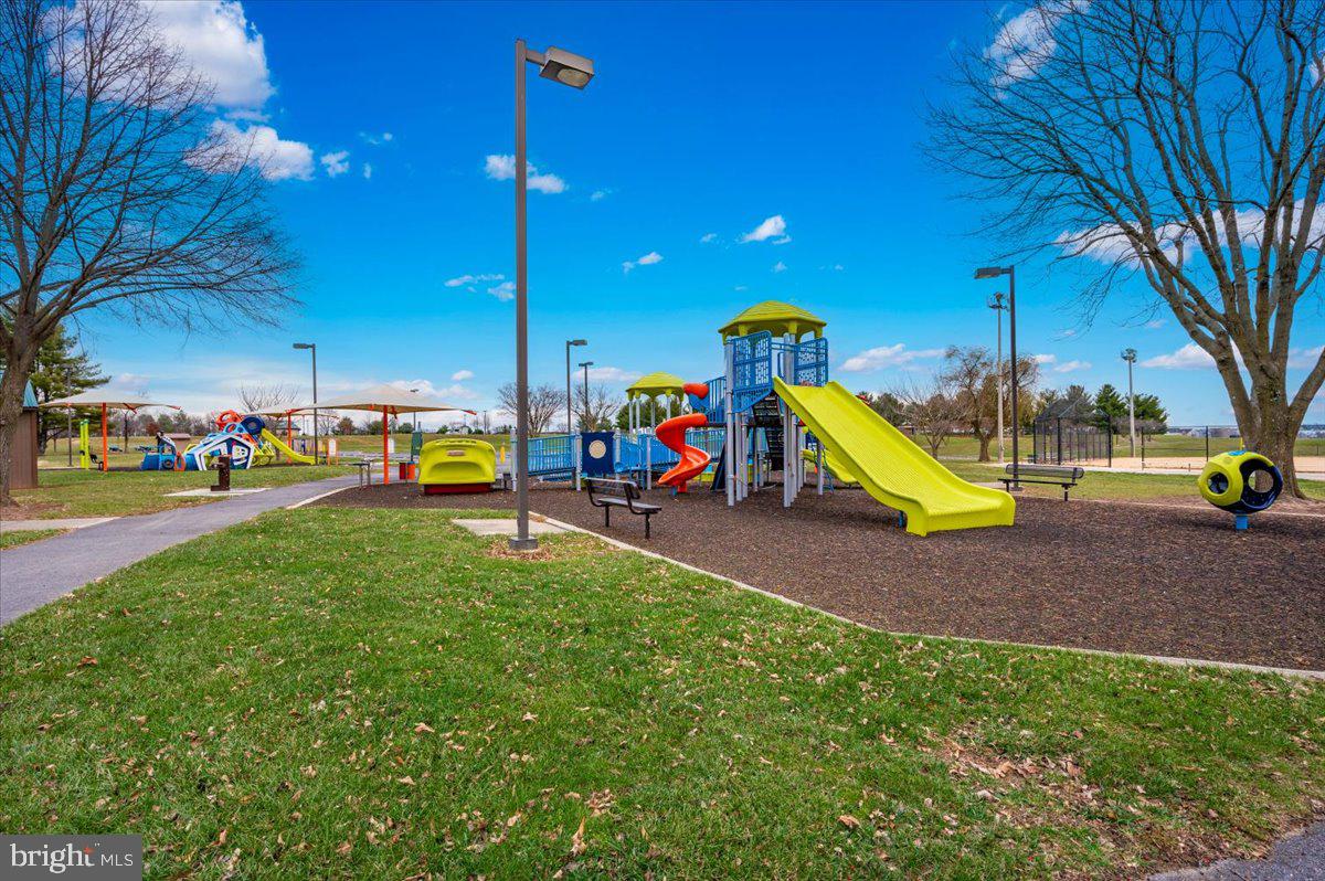 BALLENGER CREEK MEADOWS - Residential