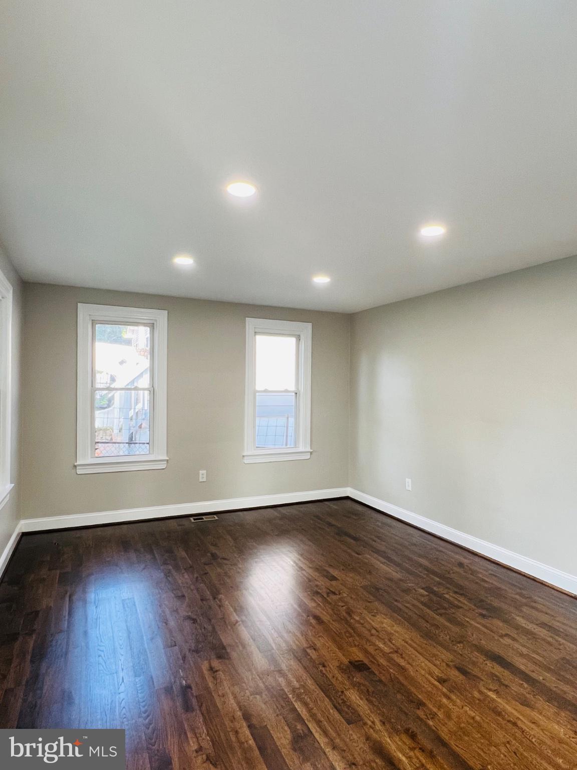 MARYLAND PARK - Residential
