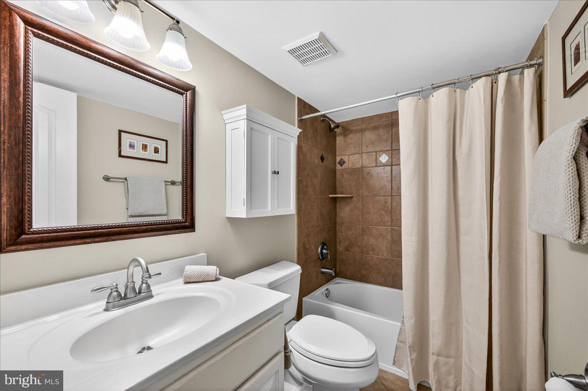 MAPLE HILL ESTATES - Residential