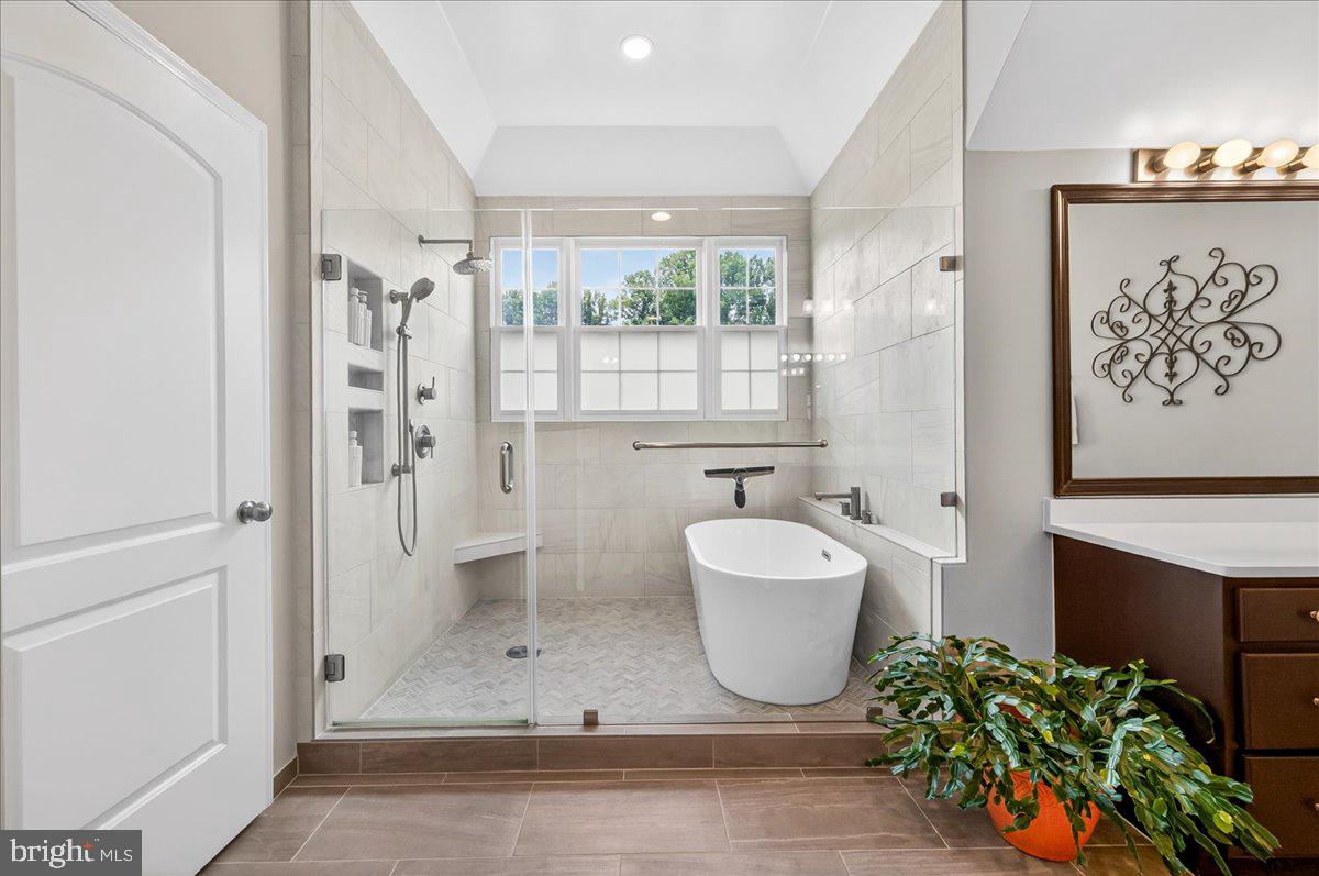 MAPLE HILL ESTATES - Residential