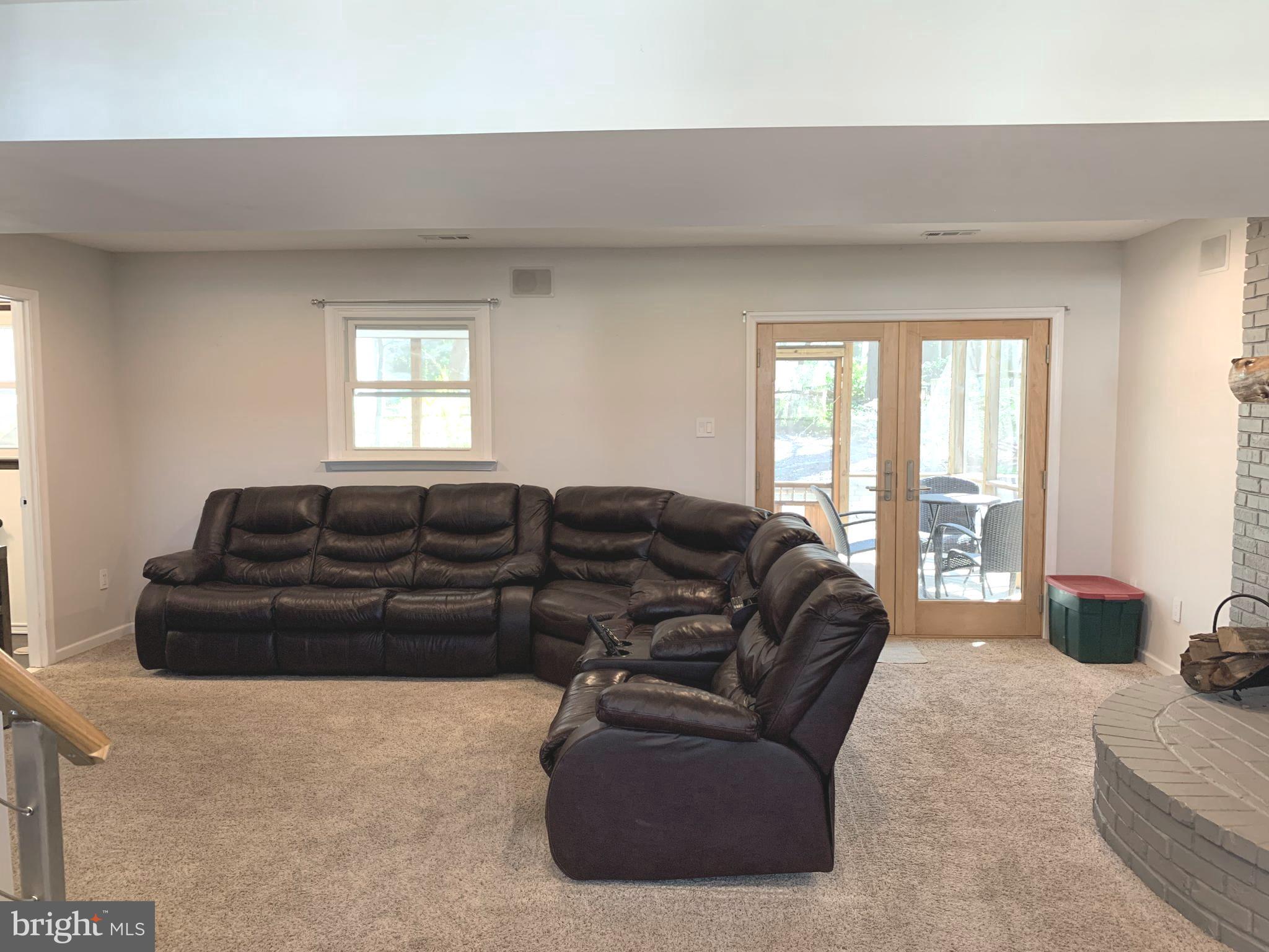 KINGS CONTRIVANCE - Residential