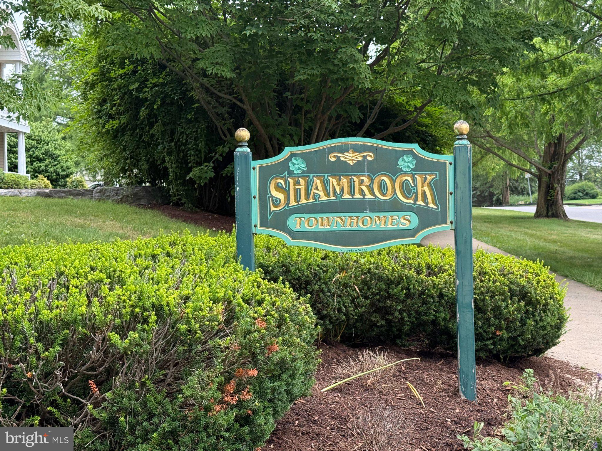 SHAMROCK TOWNHOMES - Residential