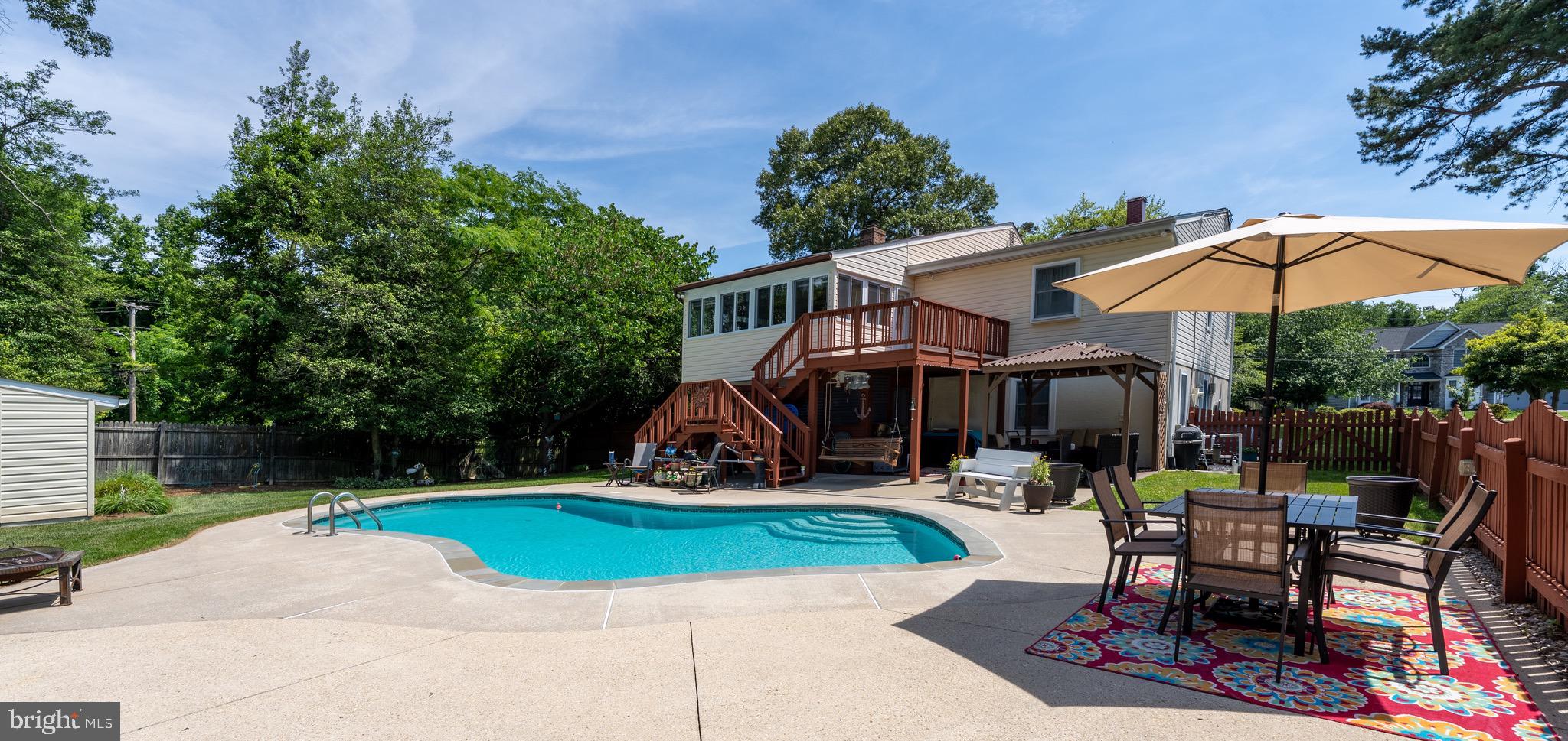 MAGOTHY BEACH - Residential