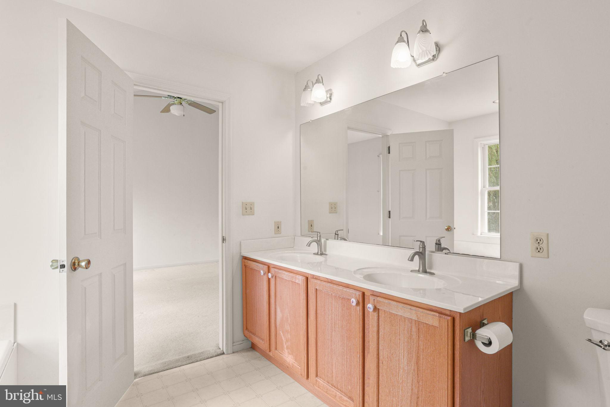 JACOBS CREEK - Residential
