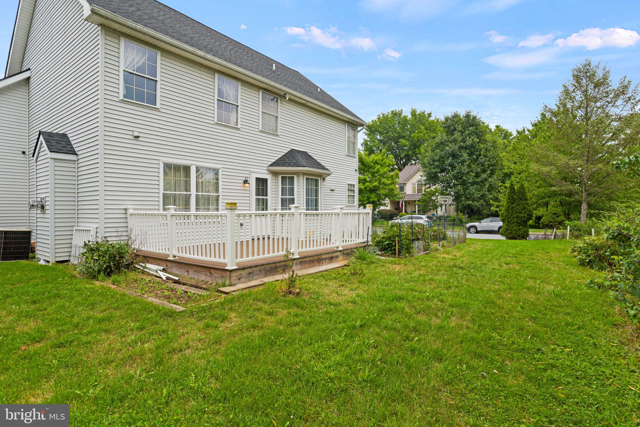JACOBS CREEK - Residential