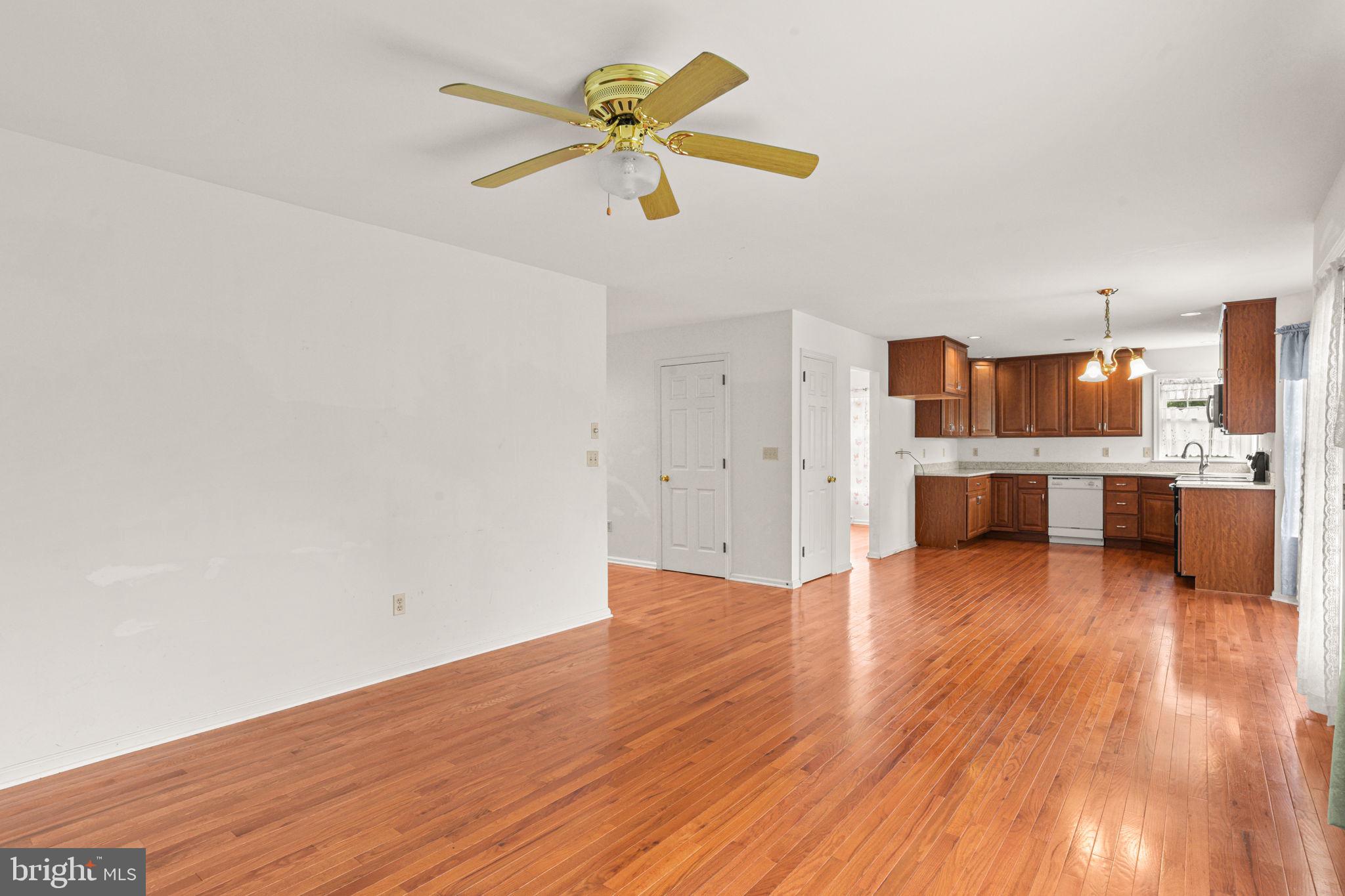 JACOBS CREEK - Residential