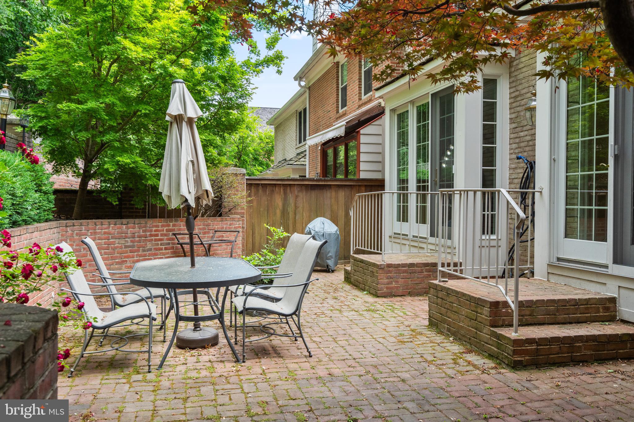 RIVERHILL - Residential