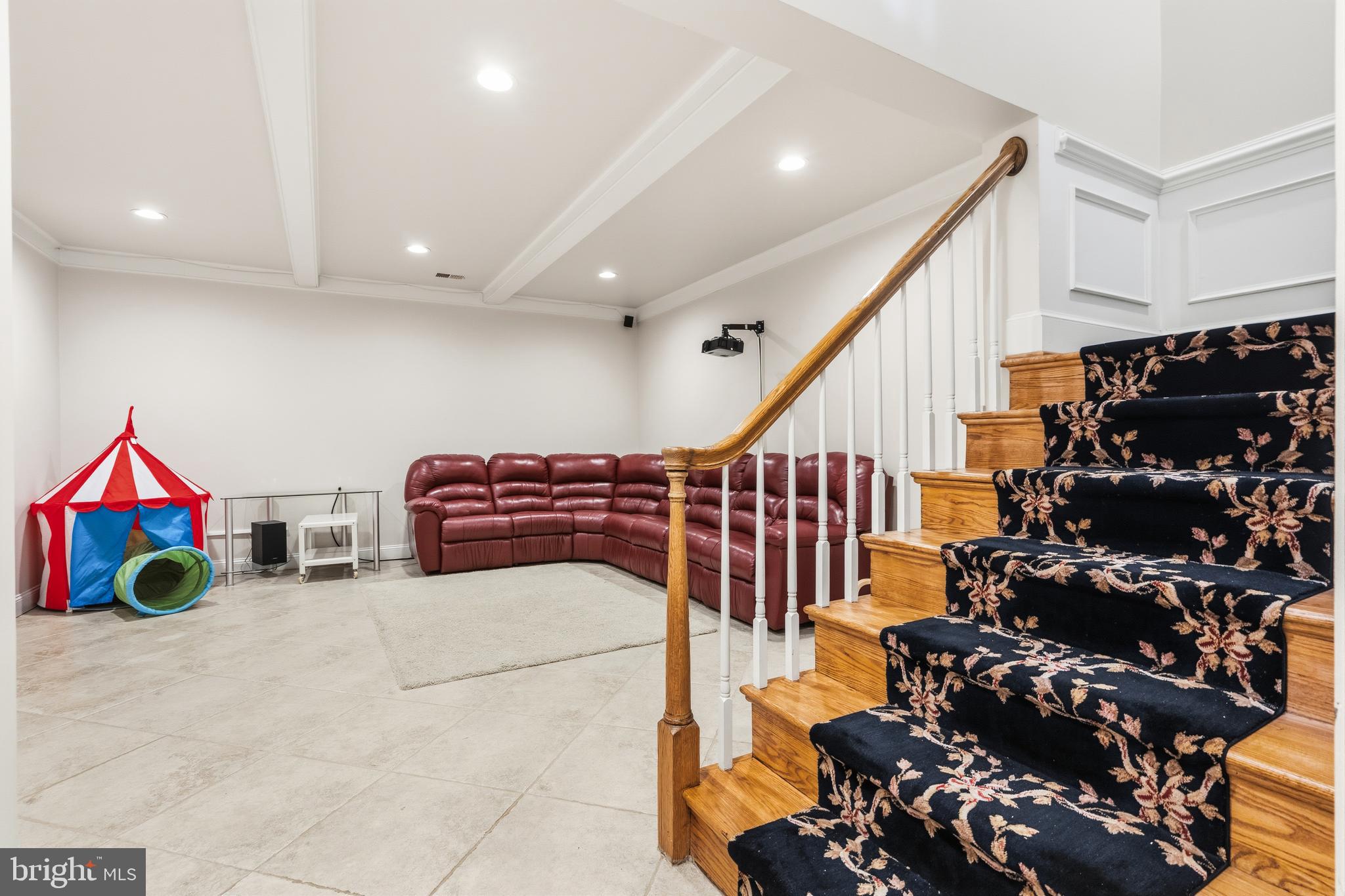 RIVERHILL - Residential