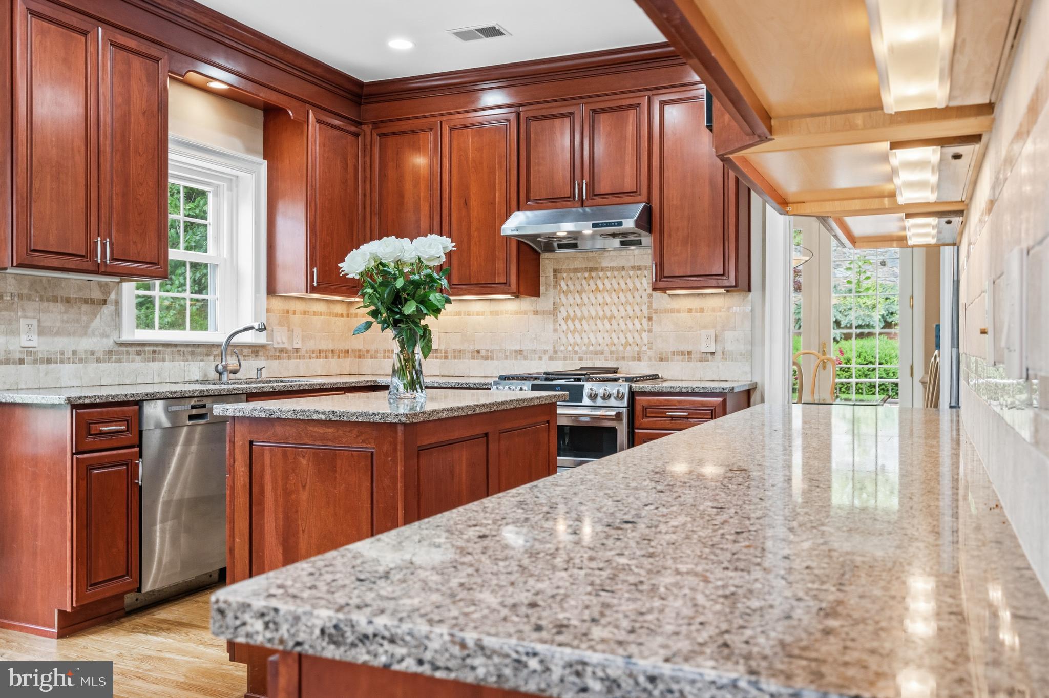 RIVERHILL - Residential