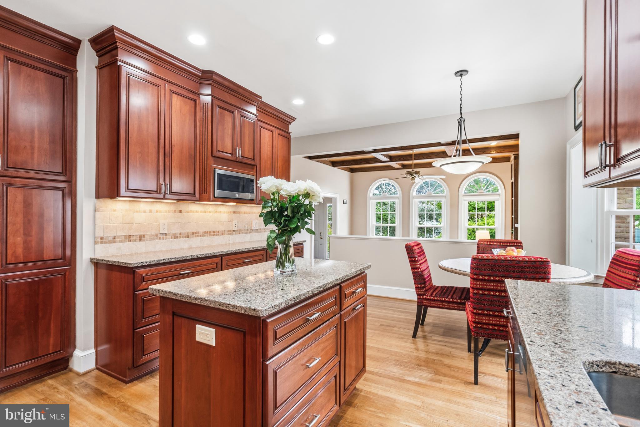 RIVERHILL - Residential