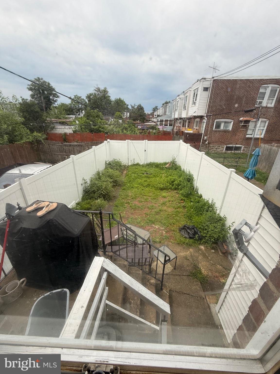 LAWNCREST - Residential