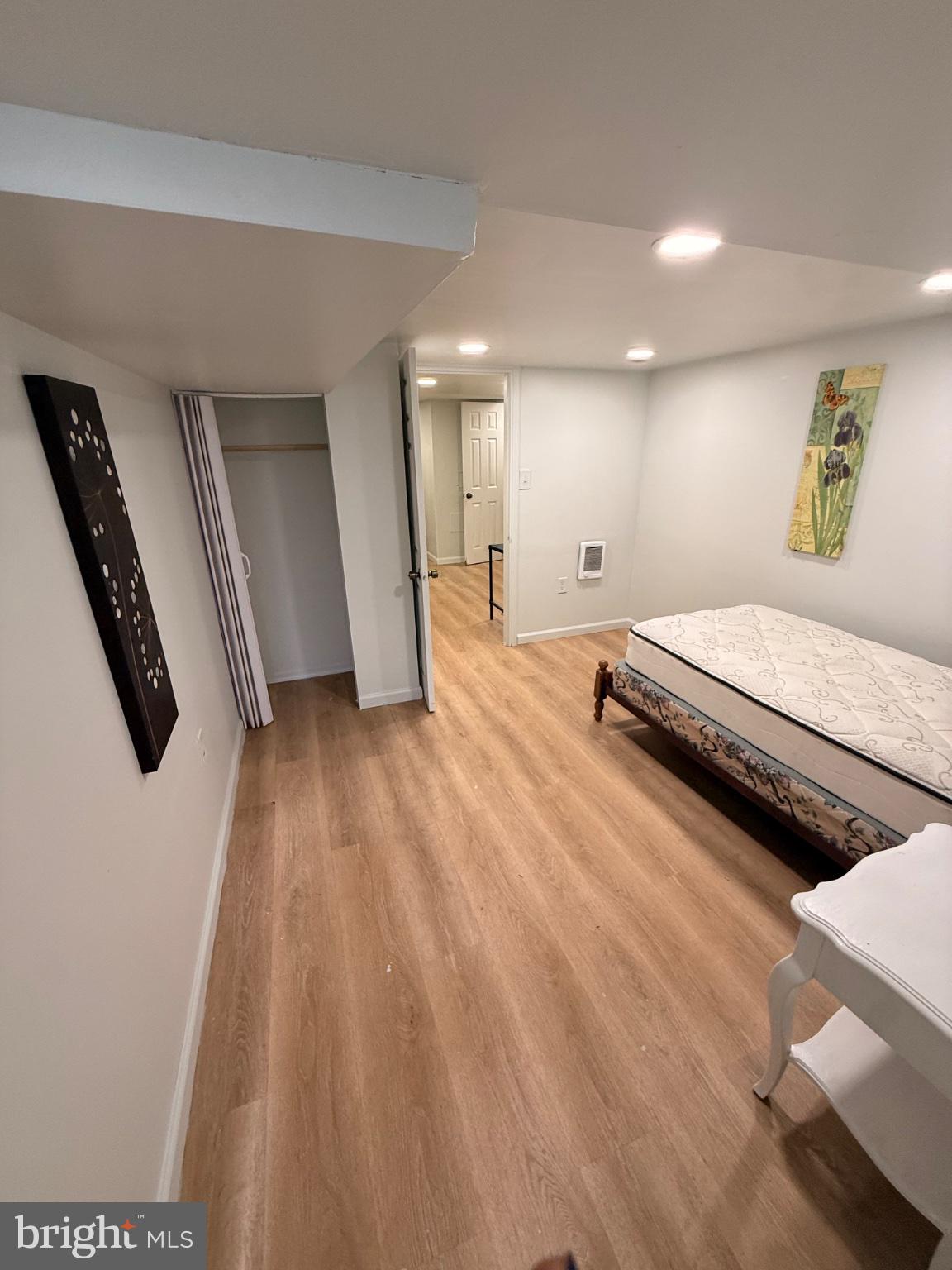 LAWNCREST - Residential