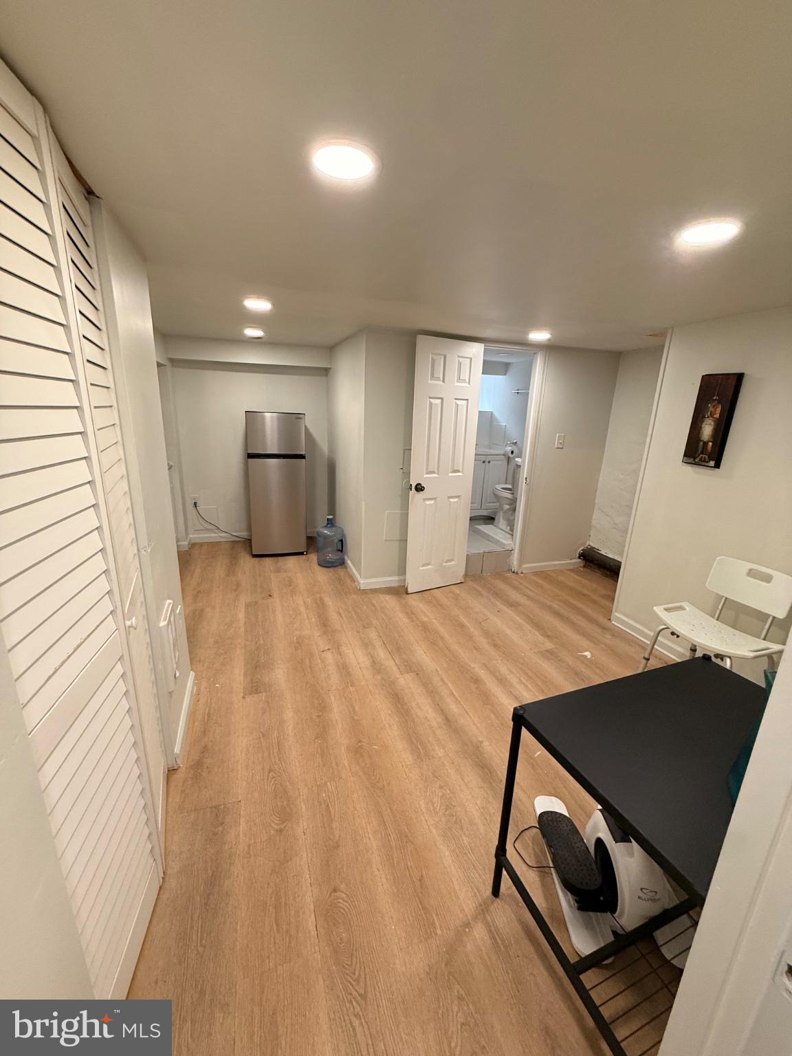 LAWNCREST - Residential