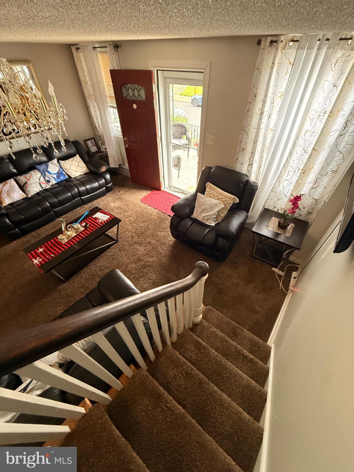 LAWNCREST - Residential