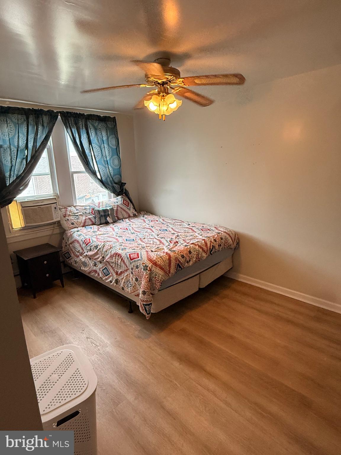 LAWNCREST - Residential
