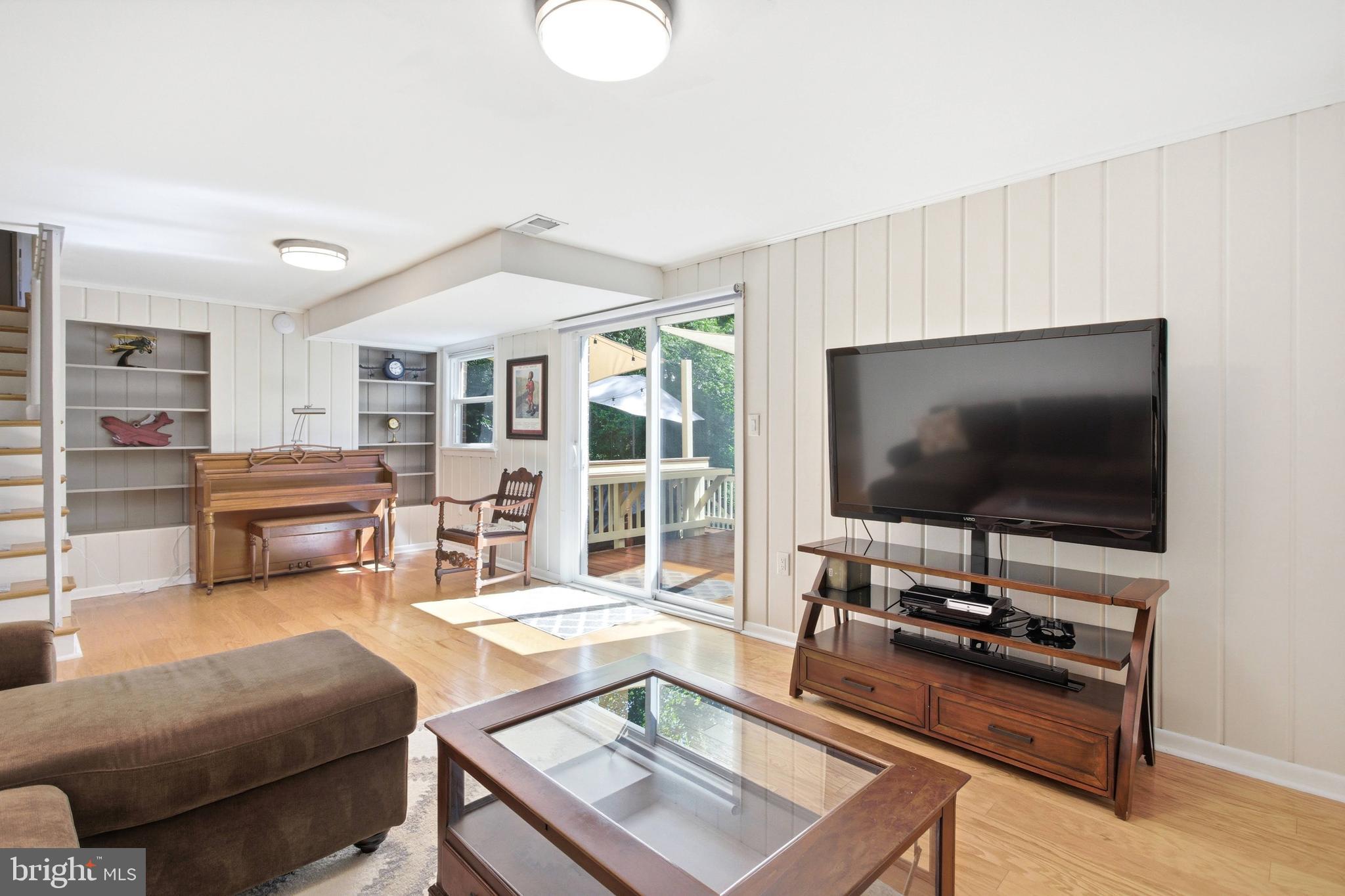 BELLE HAVEN ESTATES - Residential