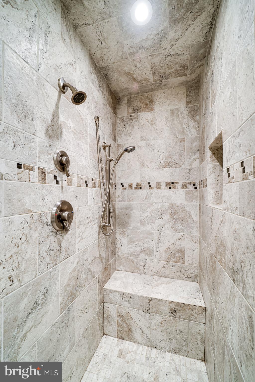 POTTERS GLEN - Residential