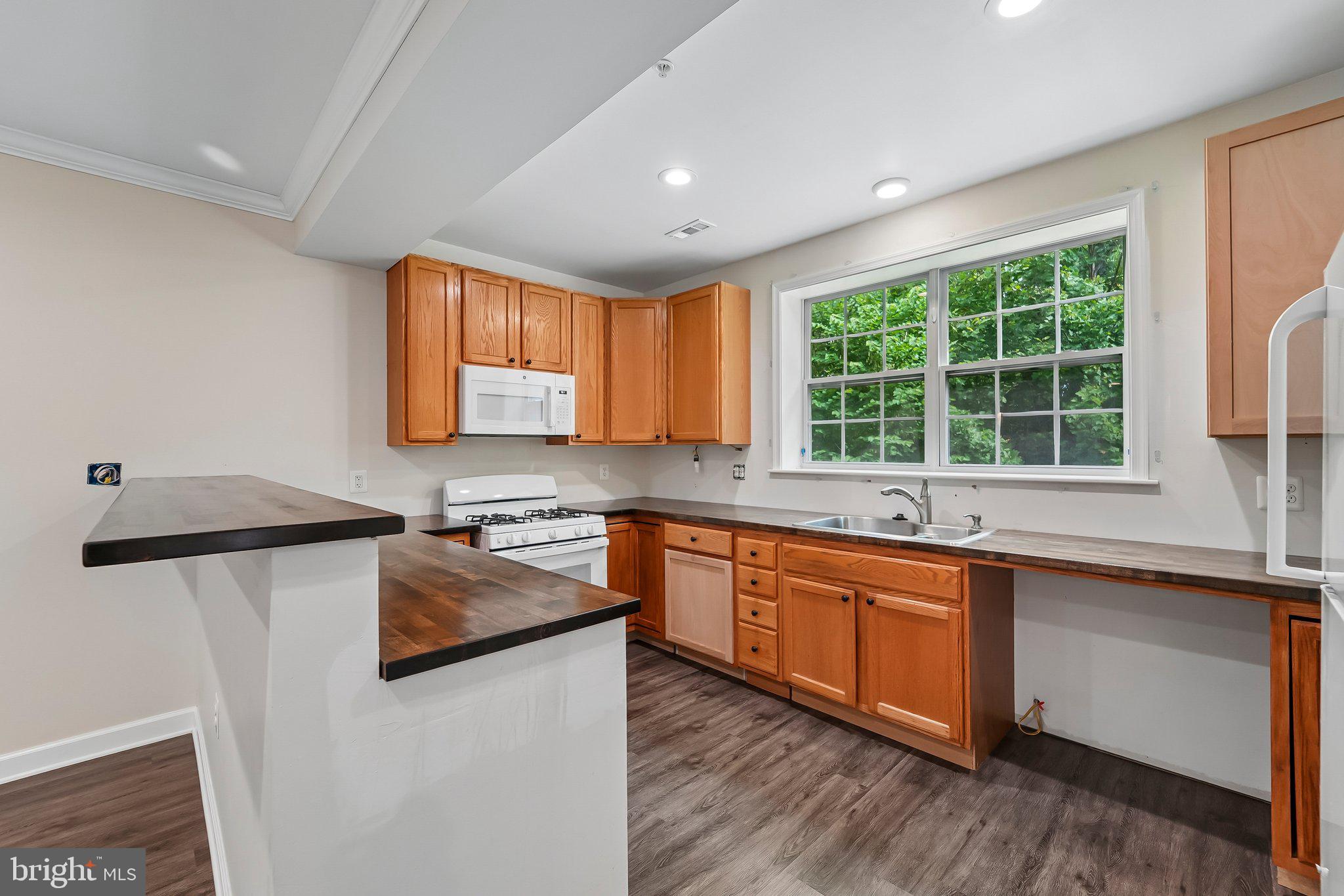 HIGHLANDS AT CLARKSBURG - Residential