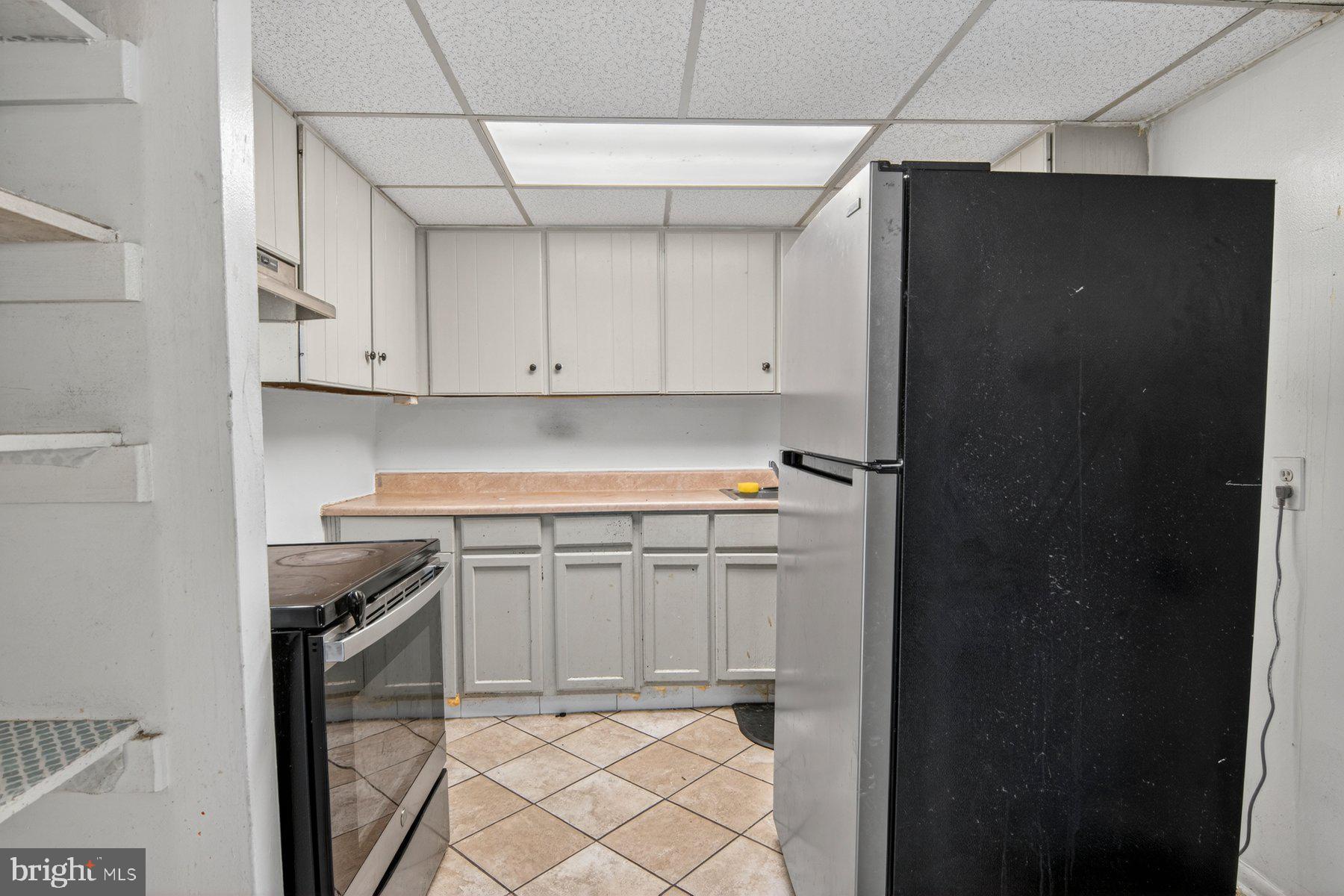 EDGEWATER VILLAGE - Residential