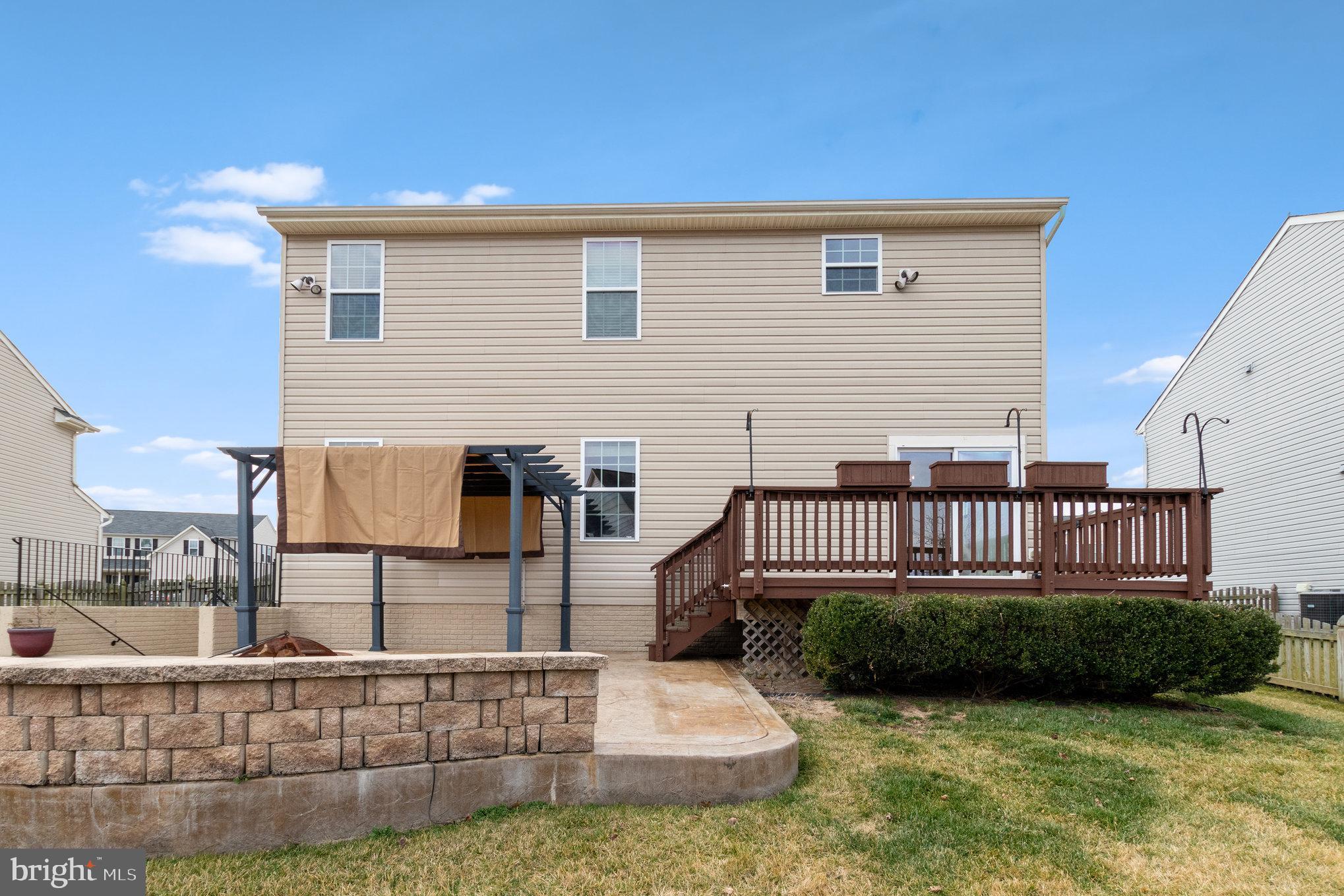 STAFFORD LAKES VILLAGE - Residential